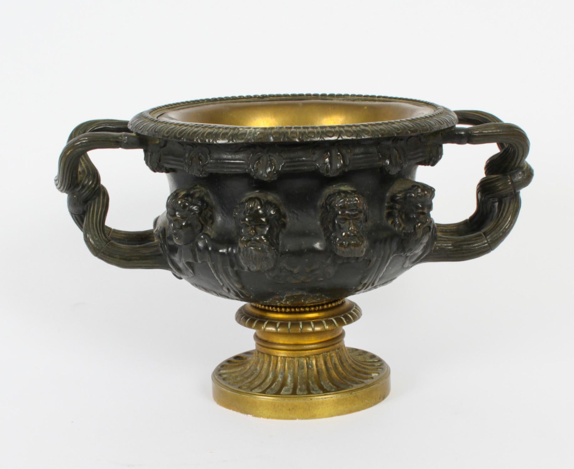 Ancienne urne française Grand Tour en bronze et bronze doré, 19ème siècle en vente 4