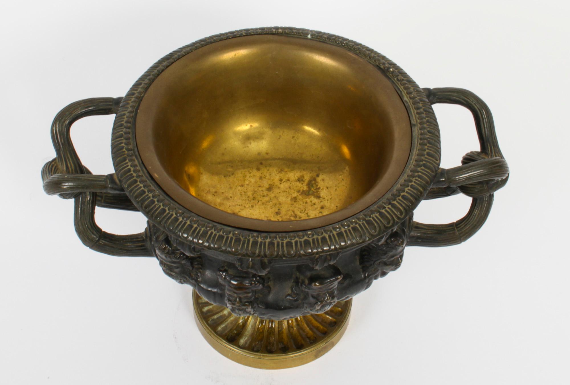 Antique French Grand Tour Urna in bronzo e ormolu, XIX secolo In condizioni buone in vendita a London, GB