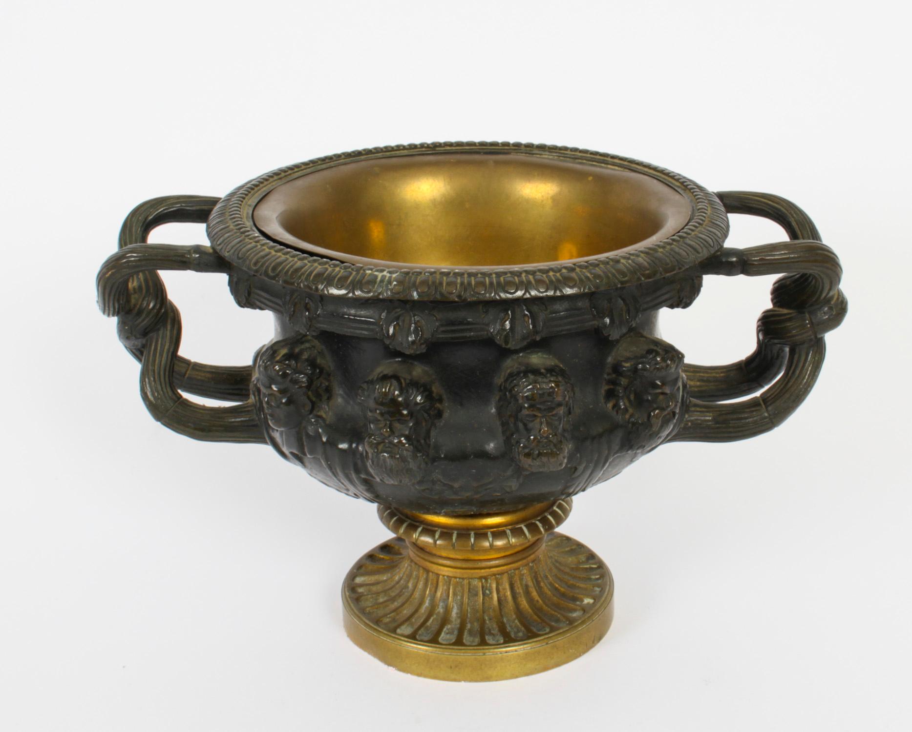 Antike französische Grand Tour-Urne aus Bronze und Goldbronze, 19. Jahrhundert im Angebot 3