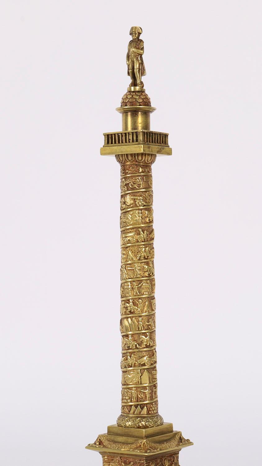 Antiquité française Grand Tour Modèle en bronze doré de la colonne Vendôme 19ème siècle en vente 6