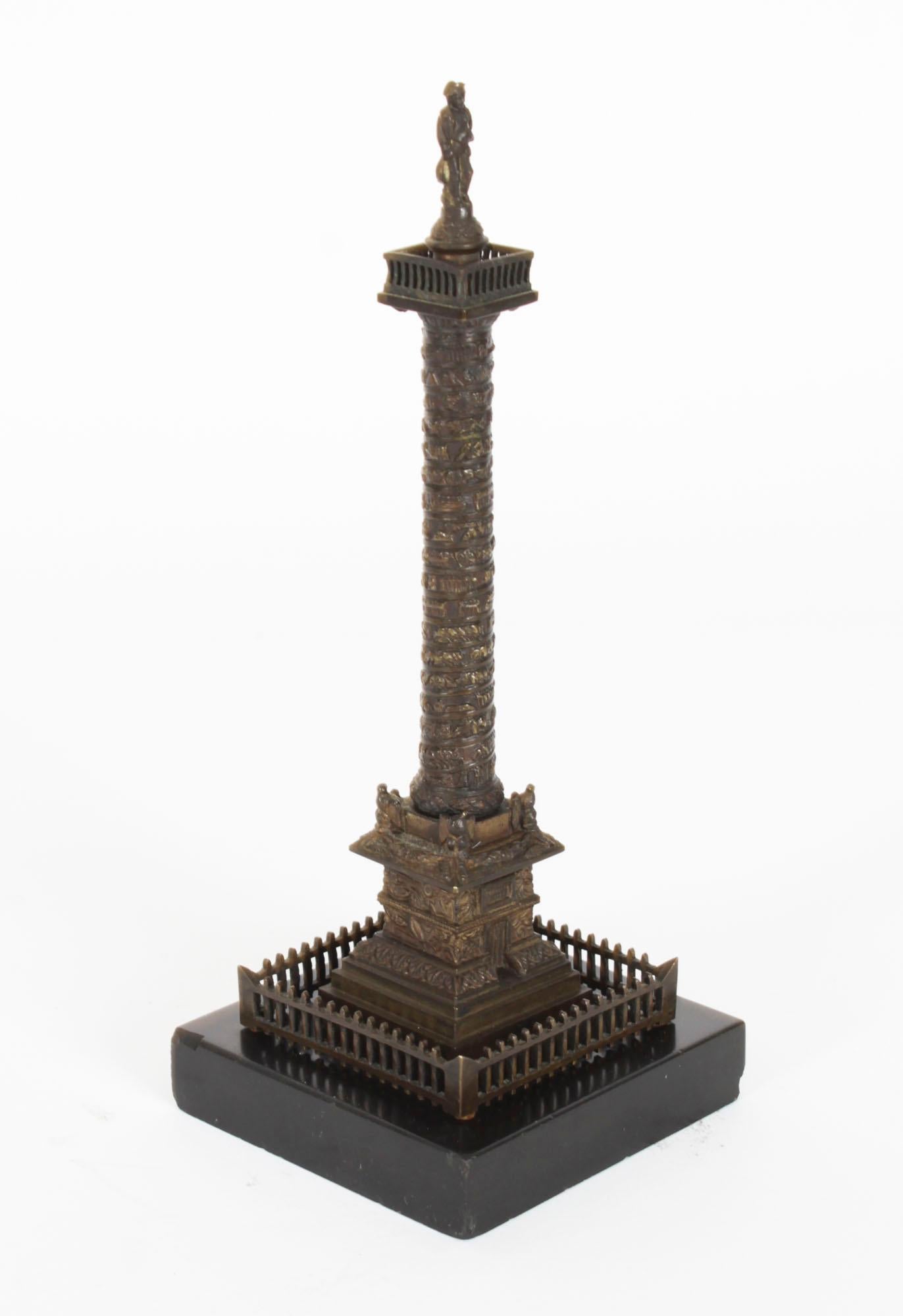 Antique French Grand Tour Ormolu Bronze Model of Vendome Column del XIX secolo in vendita 8