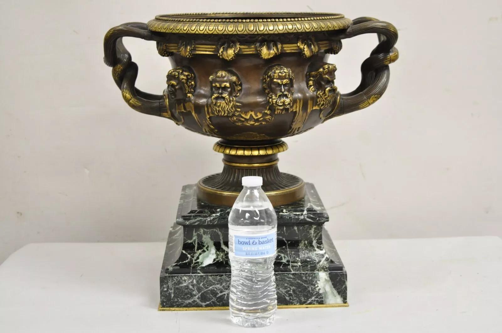 Antique French Grand Tour Patinated Bronze Barbedienne Paris Warwick Vase in vendita 4