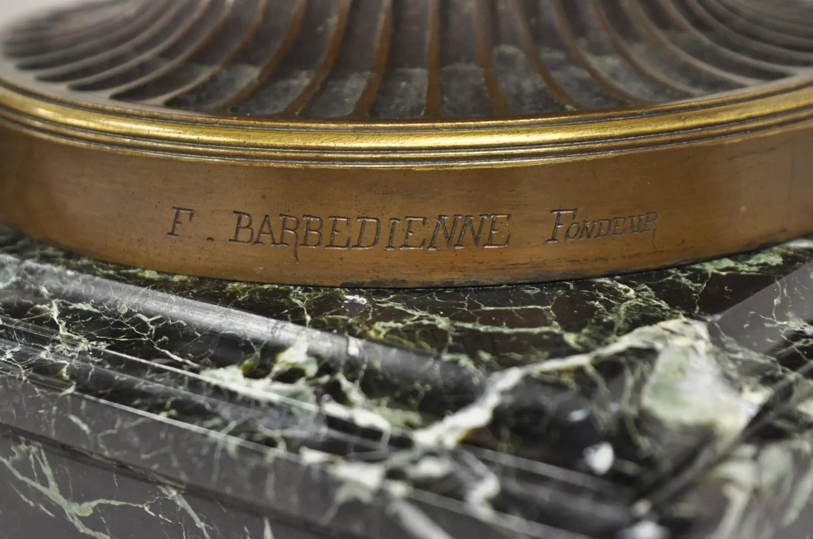 Antique French Grand Tour Patinated Bronze Barbedienne Paris Warwick Vase in vendita 3