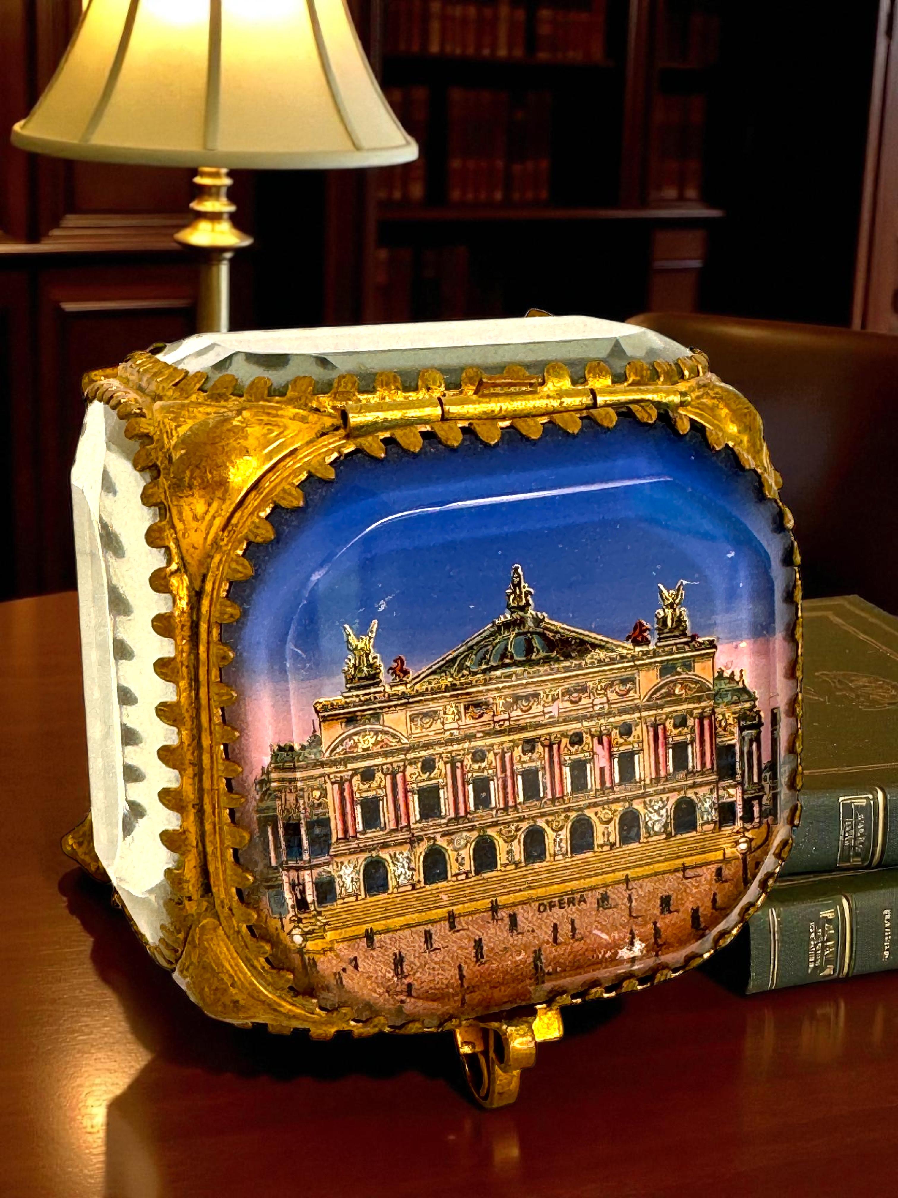 Antique French Grand Tour Souvenir Casket, Beveled Glass & Eglomise of Opera en vente 8