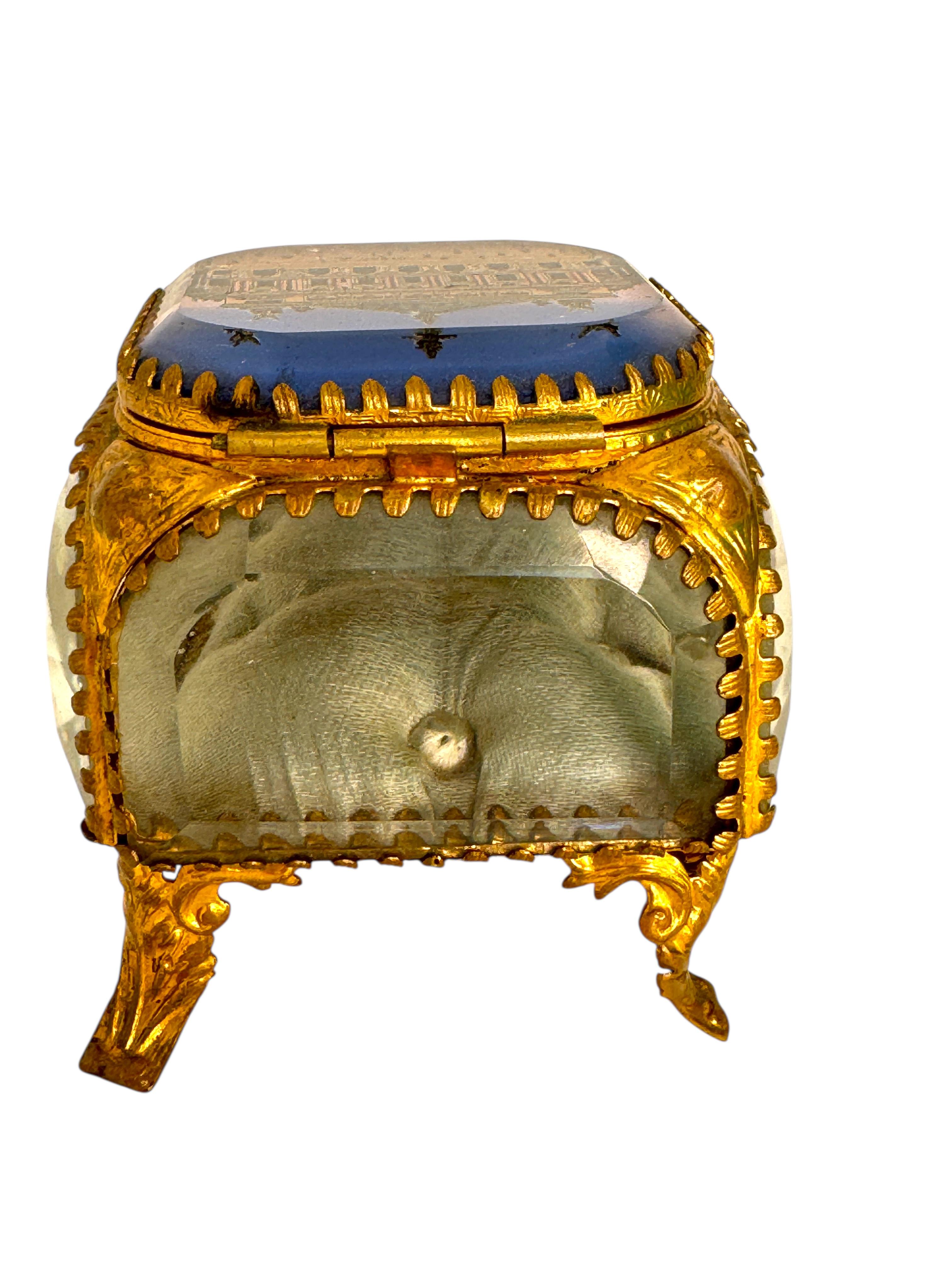 Antique French Grand Tour Souvenir Casket, Beveled Glass & Eglomise of Opera Bon état - En vente à Nuernberg, DE