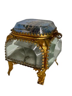Antique French Grand Tour Souvenir Casket, vetro smussato e Eglomise di Trocadero