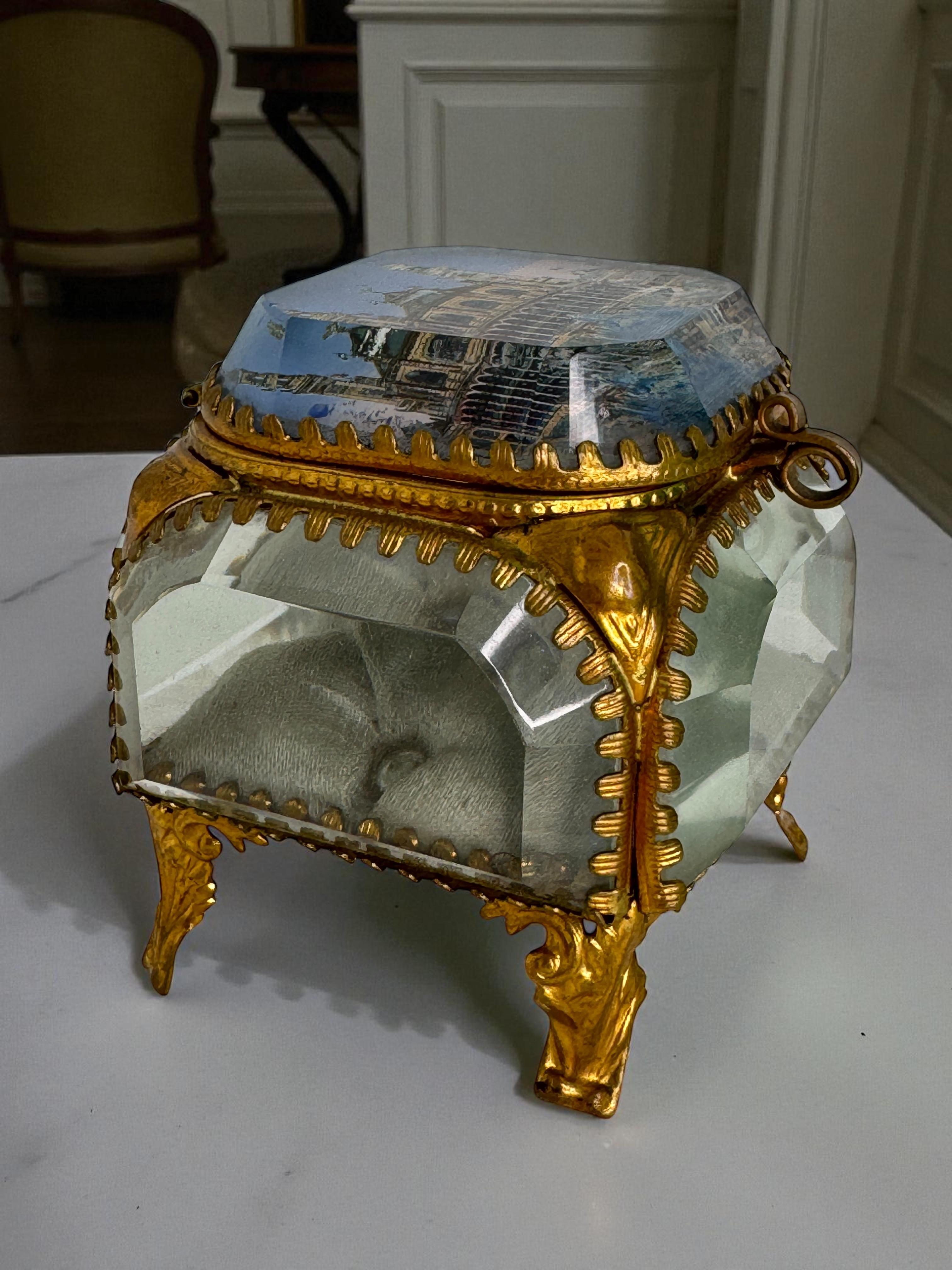 Antique French Grand Tour Souvenir Casket, Beveled Glass & Eglomise of Trocadero en vente 2