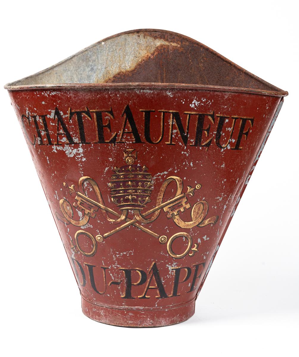 Antique French Grape Gathering Hod, Chateauneuf du Pape, inizio XX secolo in vendita 3