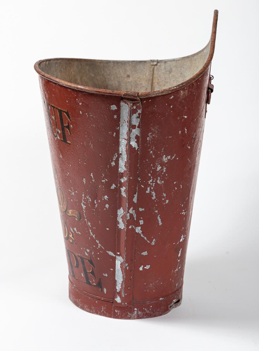 Antique French Grape Gathering Hod, Chateauneuf du Pape, inizio XX secolo in vendita 1