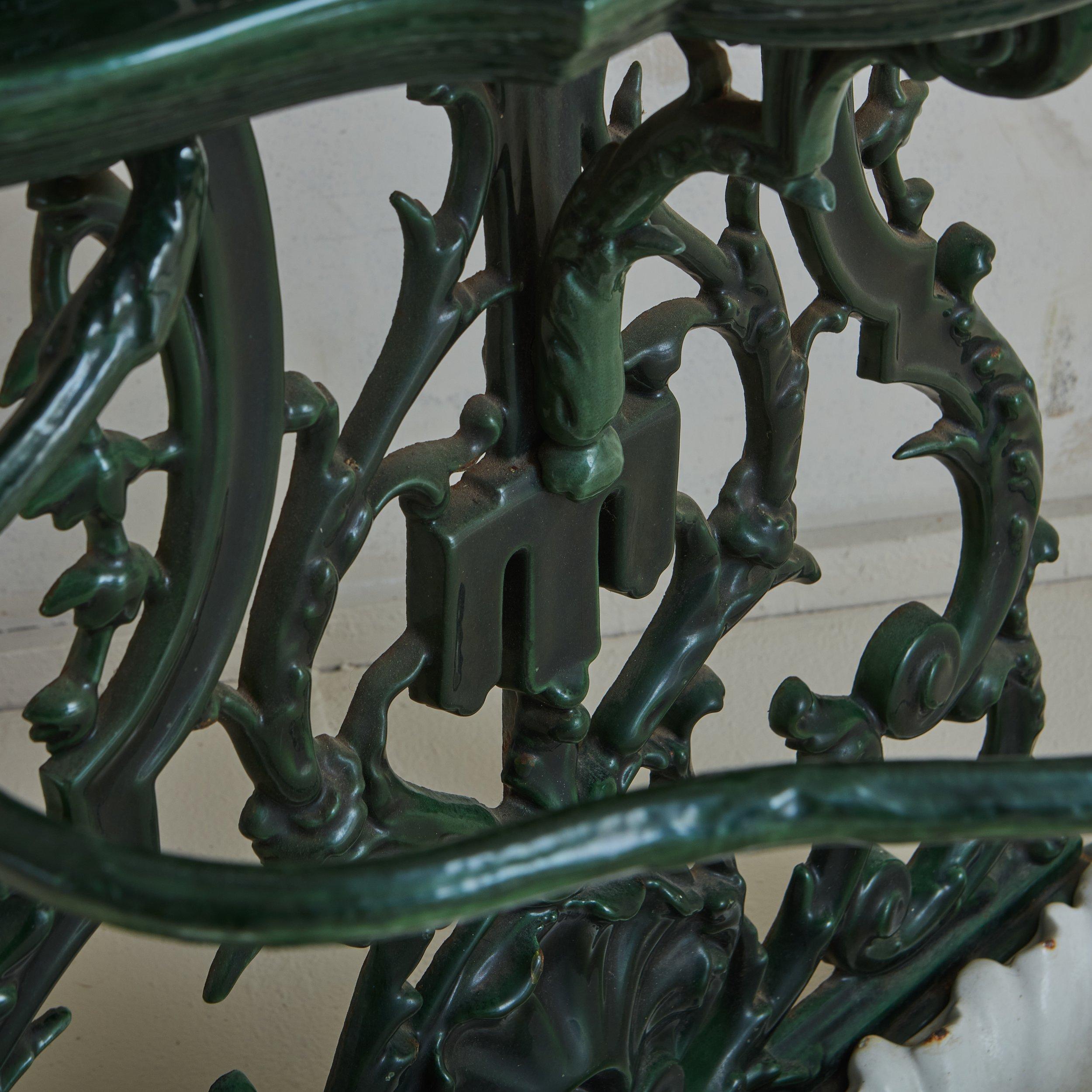 XIXe siècle Arbre d'entrée en fonte verte antique française Porte-manteau en vente