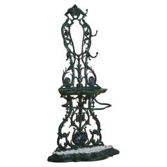 Antique French Art Nouveau Perchero de hierro fundido verde para pasillo