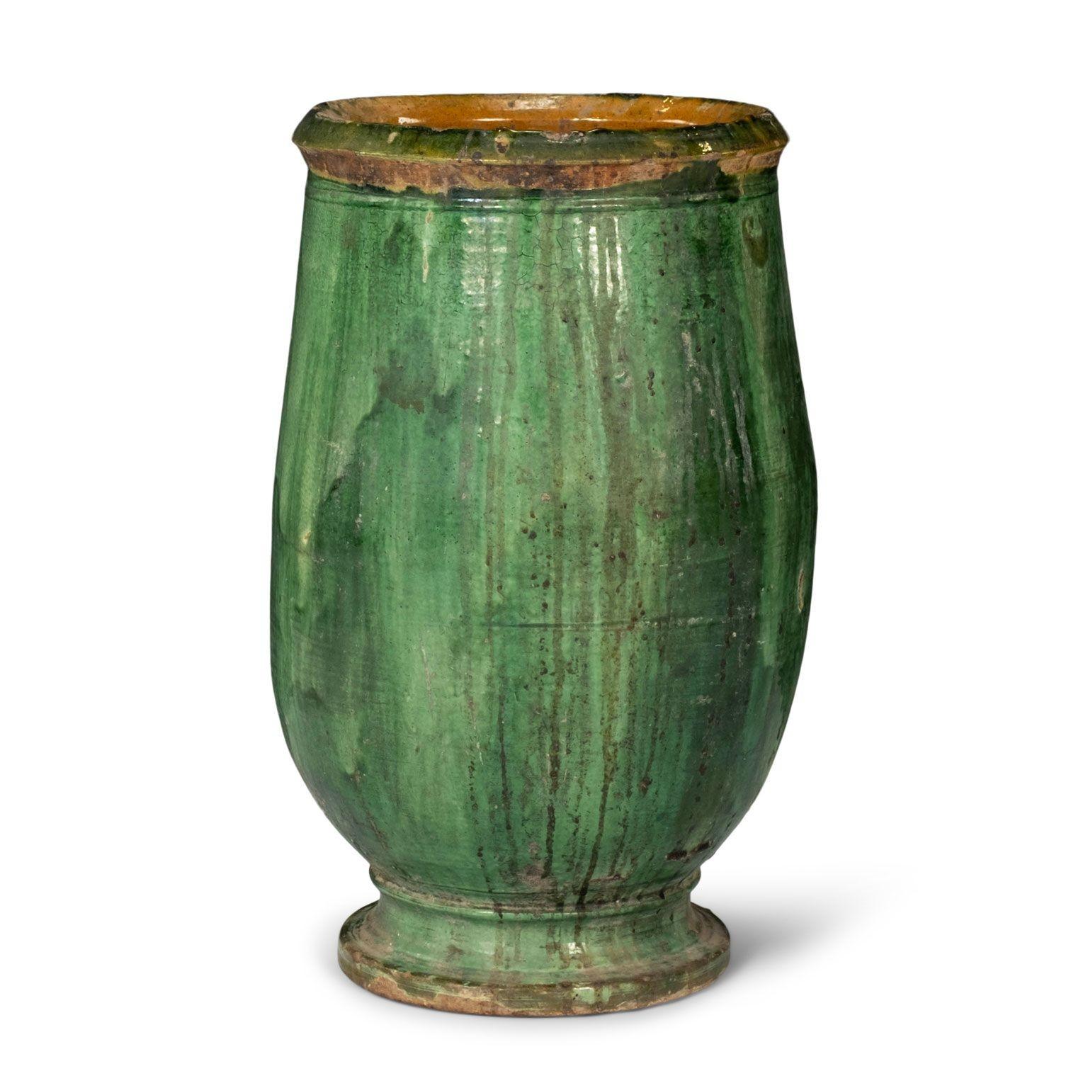 Francese Antique French Greene & Greene, vaso di olivette smaltato in vendita