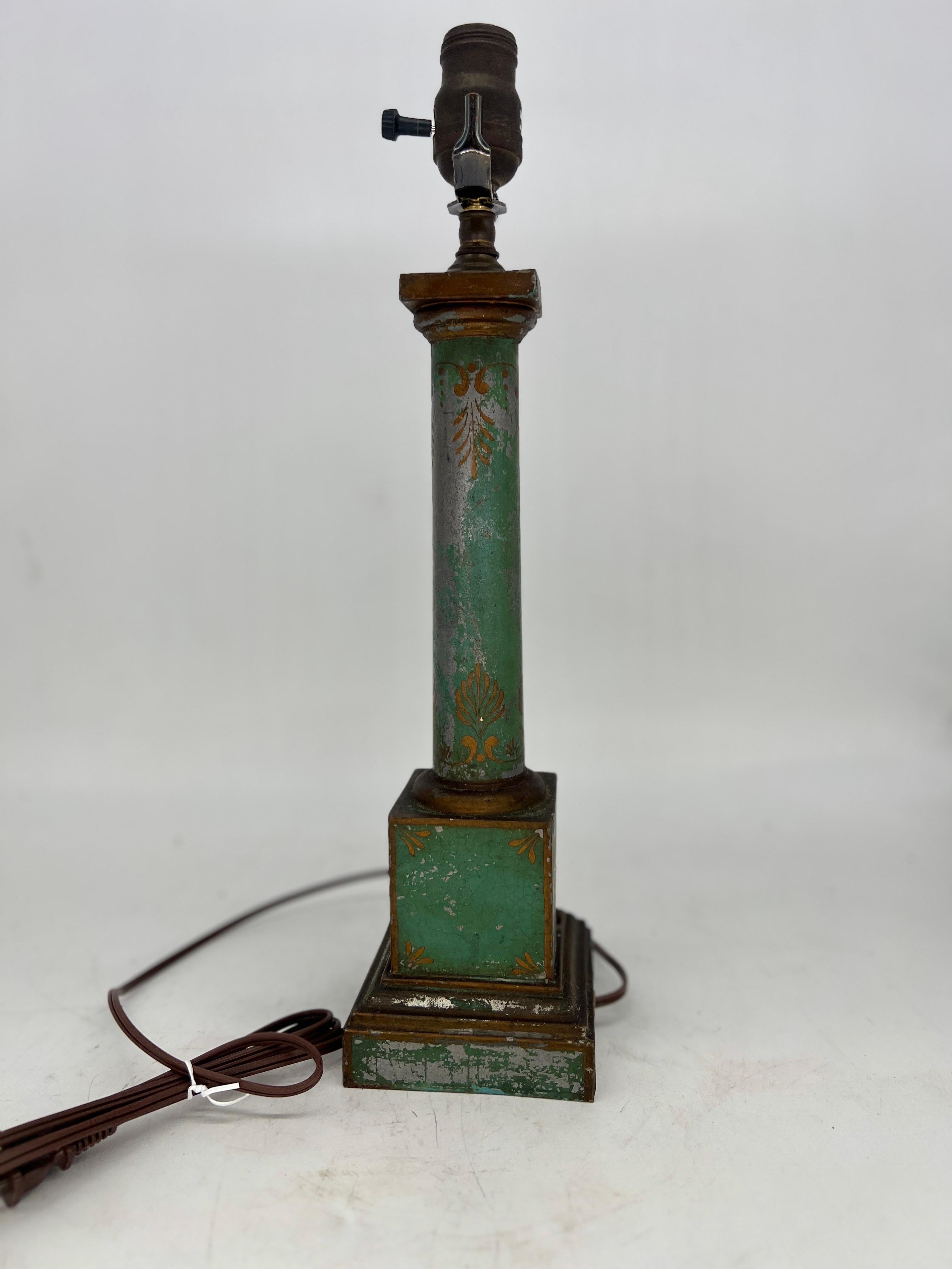 Antique French Green / Silver Neoclassical Tole Painted Table Lamp For Sale 2