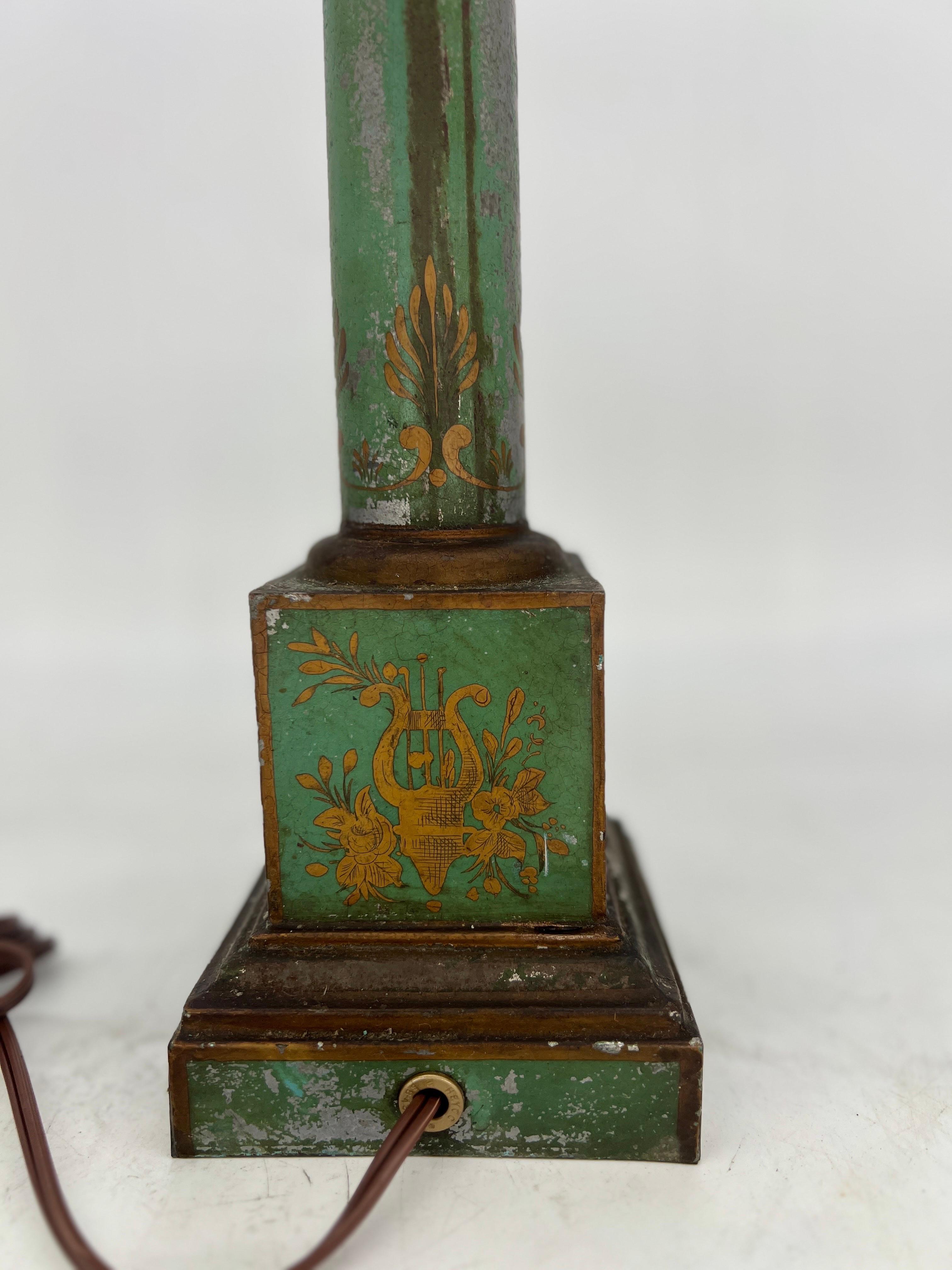 Antique French Green / Silver Neoclassical Tole Painted Table Lamp For Sale 3