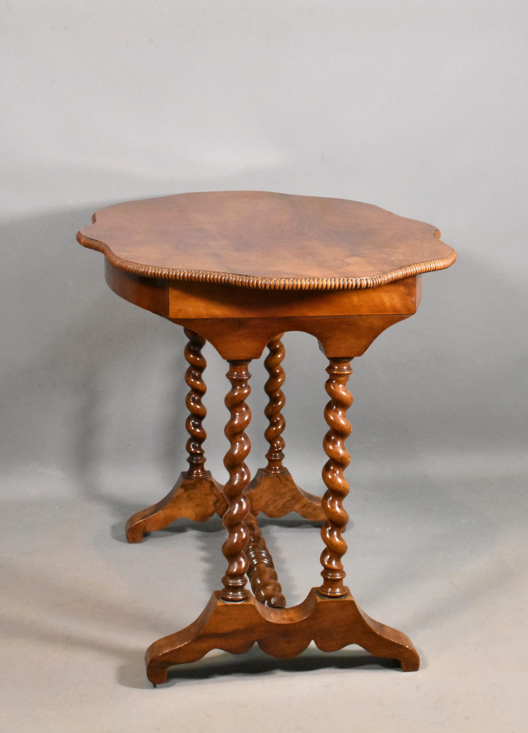 Antique French Gueridon Centre Table in Walnut For Sale 8