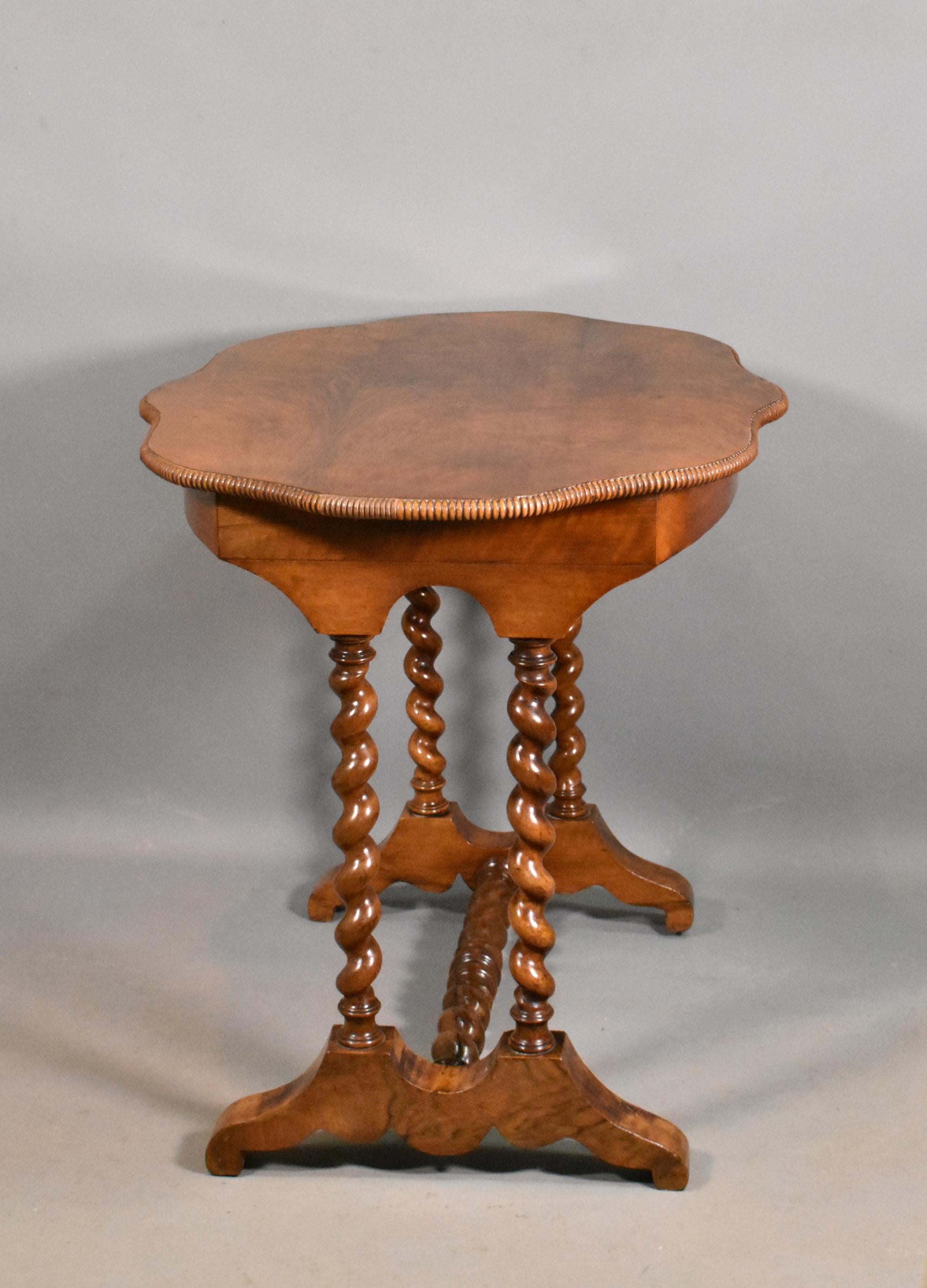 Antique French Gueridon Centre Table in Walnut For Sale 9