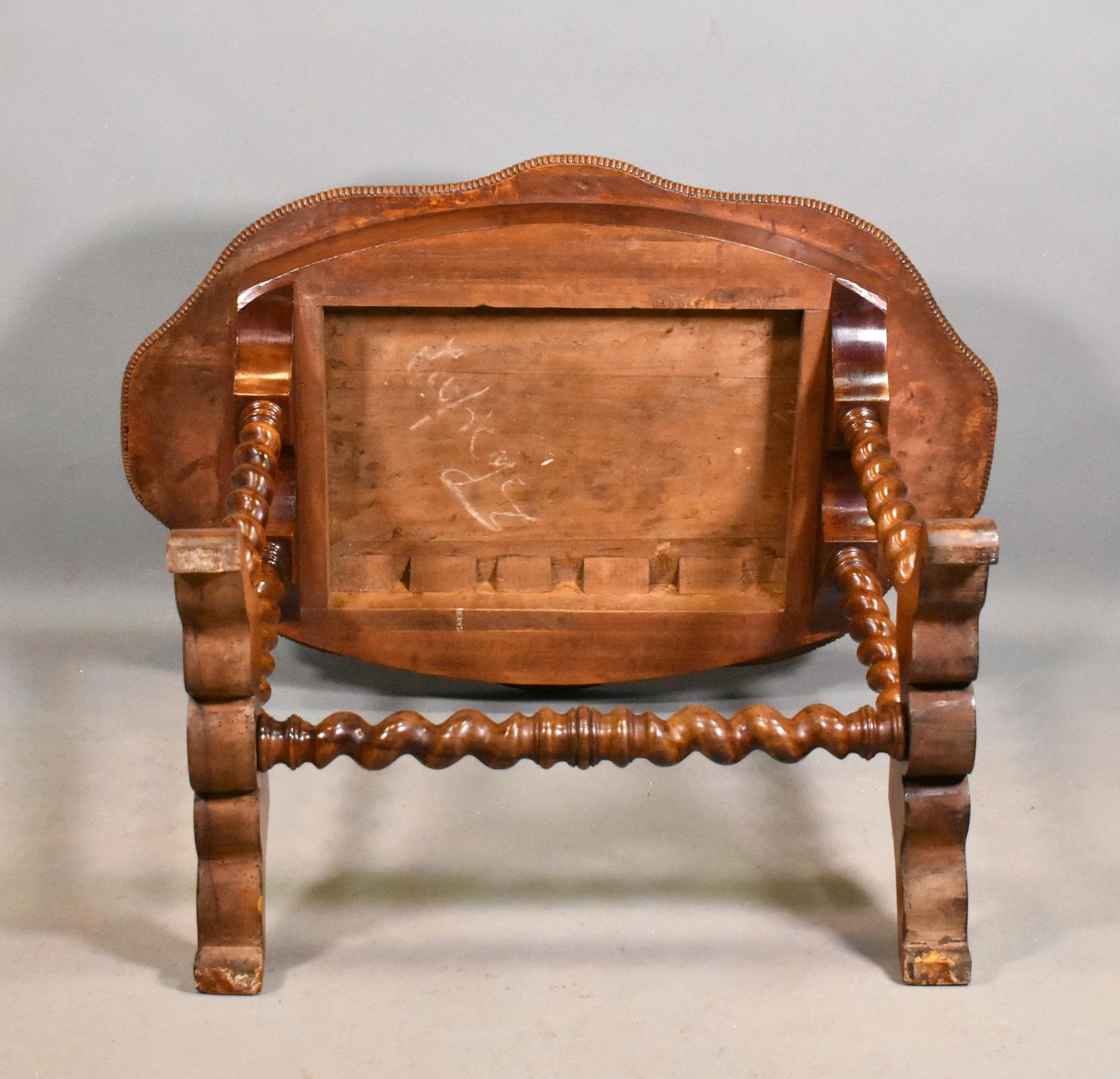 Antique French Gueridon Centre Table in Walnut For Sale 10