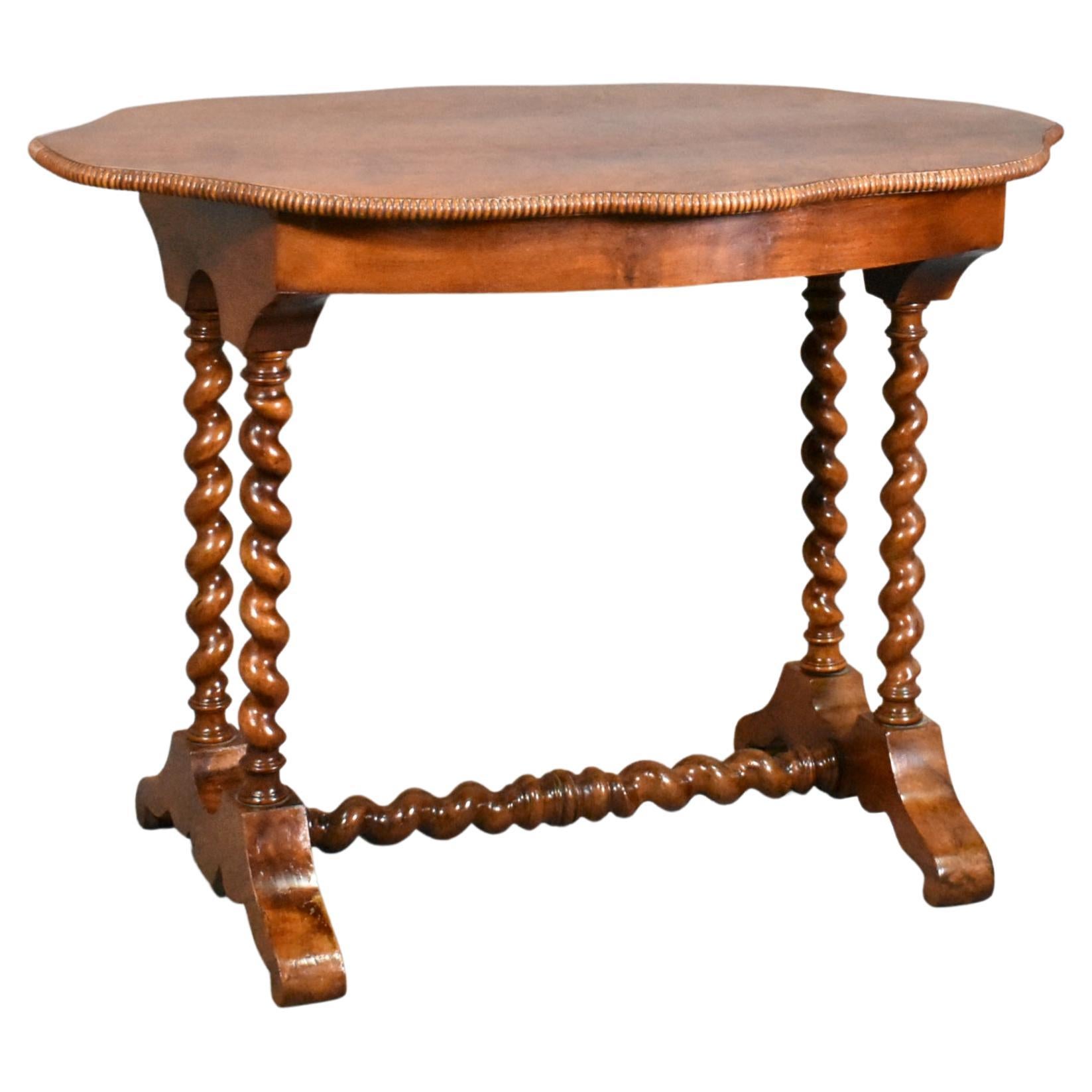 Antique French Gueridon Centre Table in Walnut