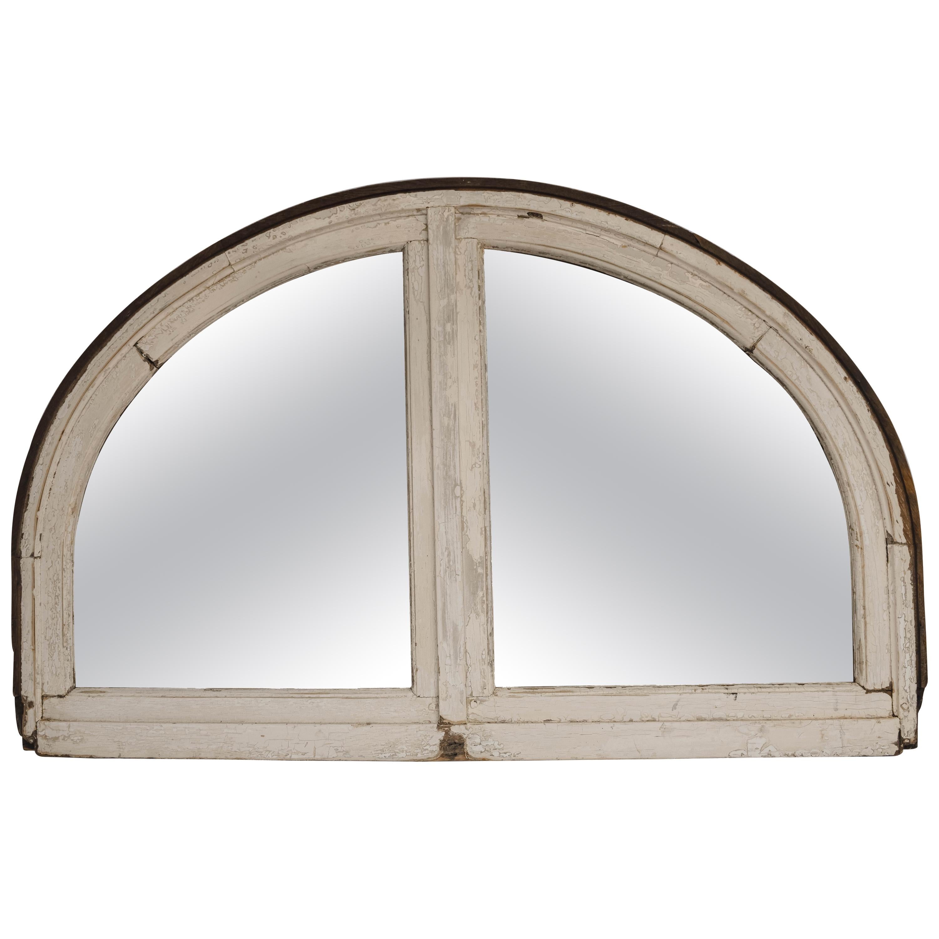 Antiker französischer halbrunder Fensterkasten/Spiegel im Angebot