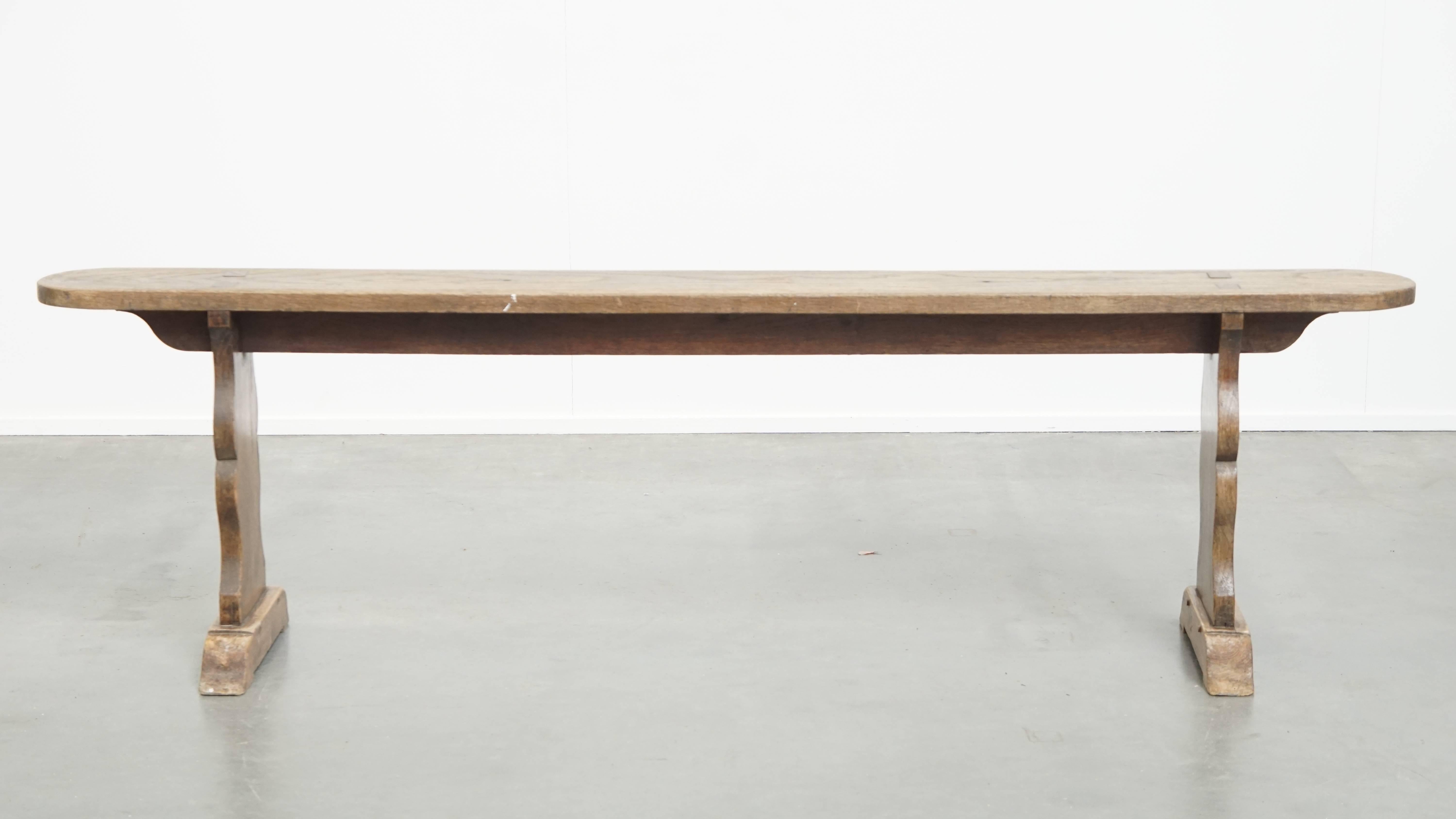 Offered here is this stunning antique French hall bench / dining bench with a beautiful patina. 

For lovers of a charming and warm interior, it's long been known that a bench is always a stylish and practical addition to nearly any interior style —
