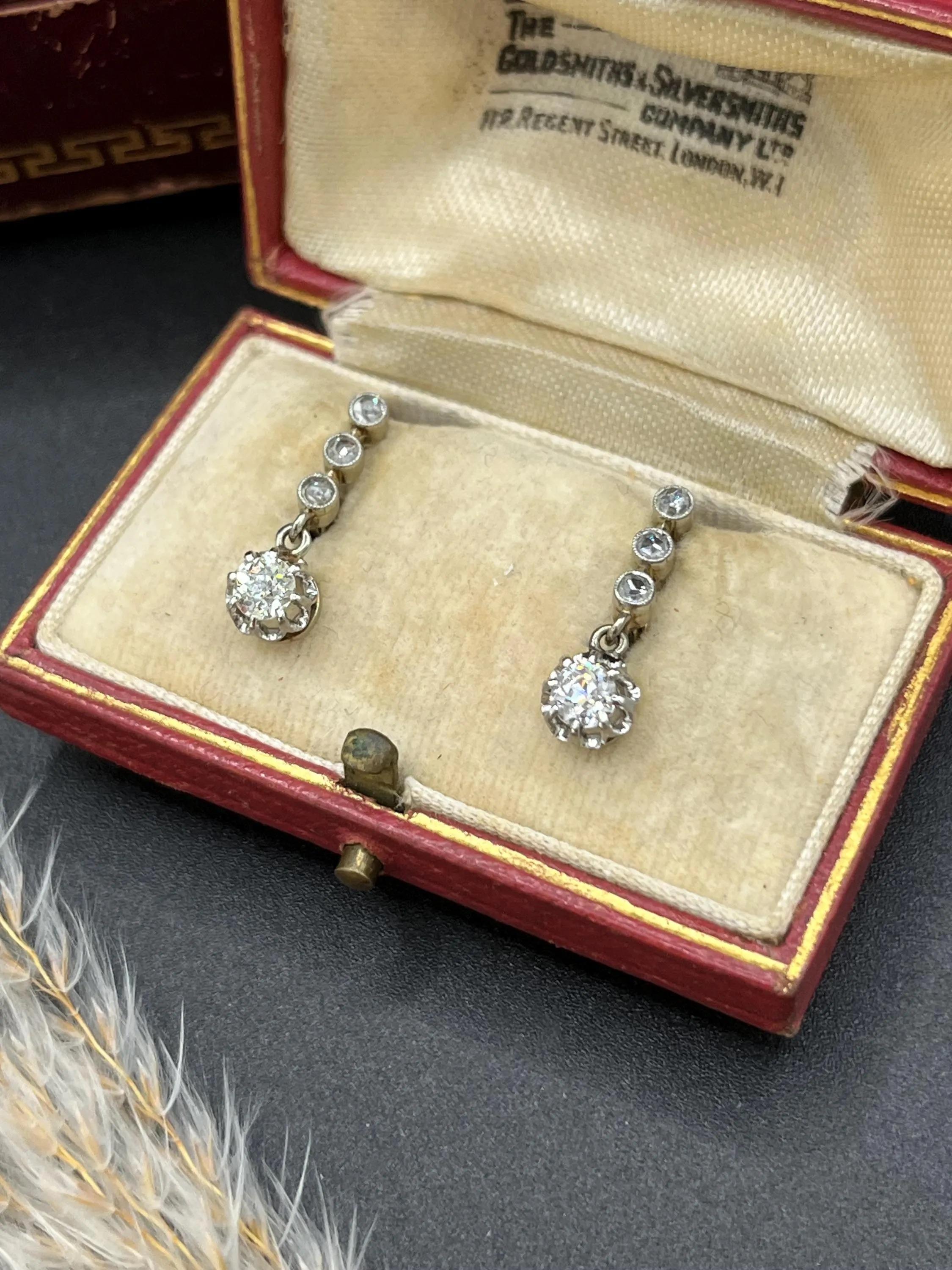 Antique French gestempelt 18ct White Gold Diamond Drop Ohrringe CIRCA 1920 im Angebot 5