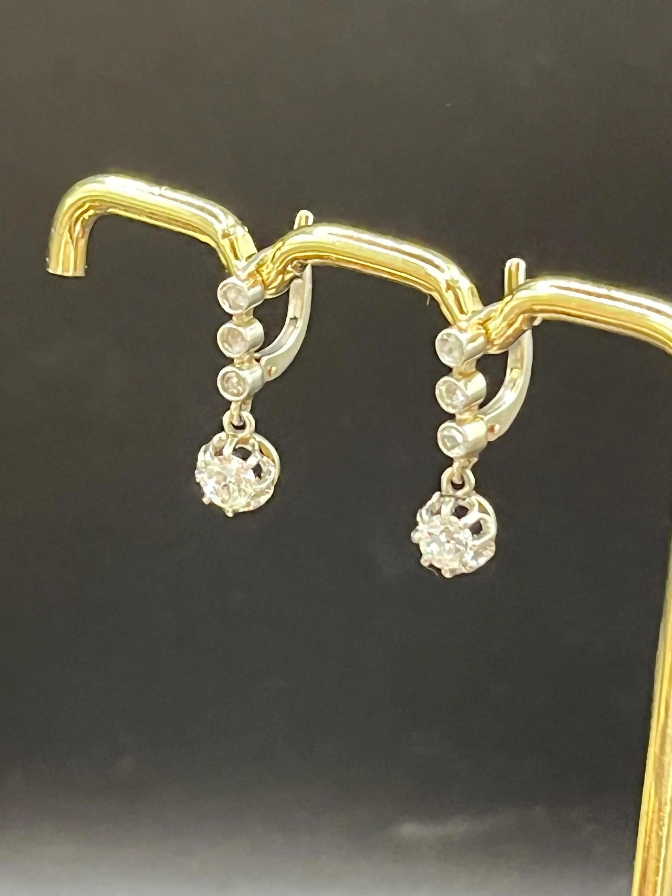 Antique French gestempelt 18ct White Gold Diamond Drop Ohrringe CIRCA 1920 im Zustand „Gut“ im Angebot in Brighton, GB