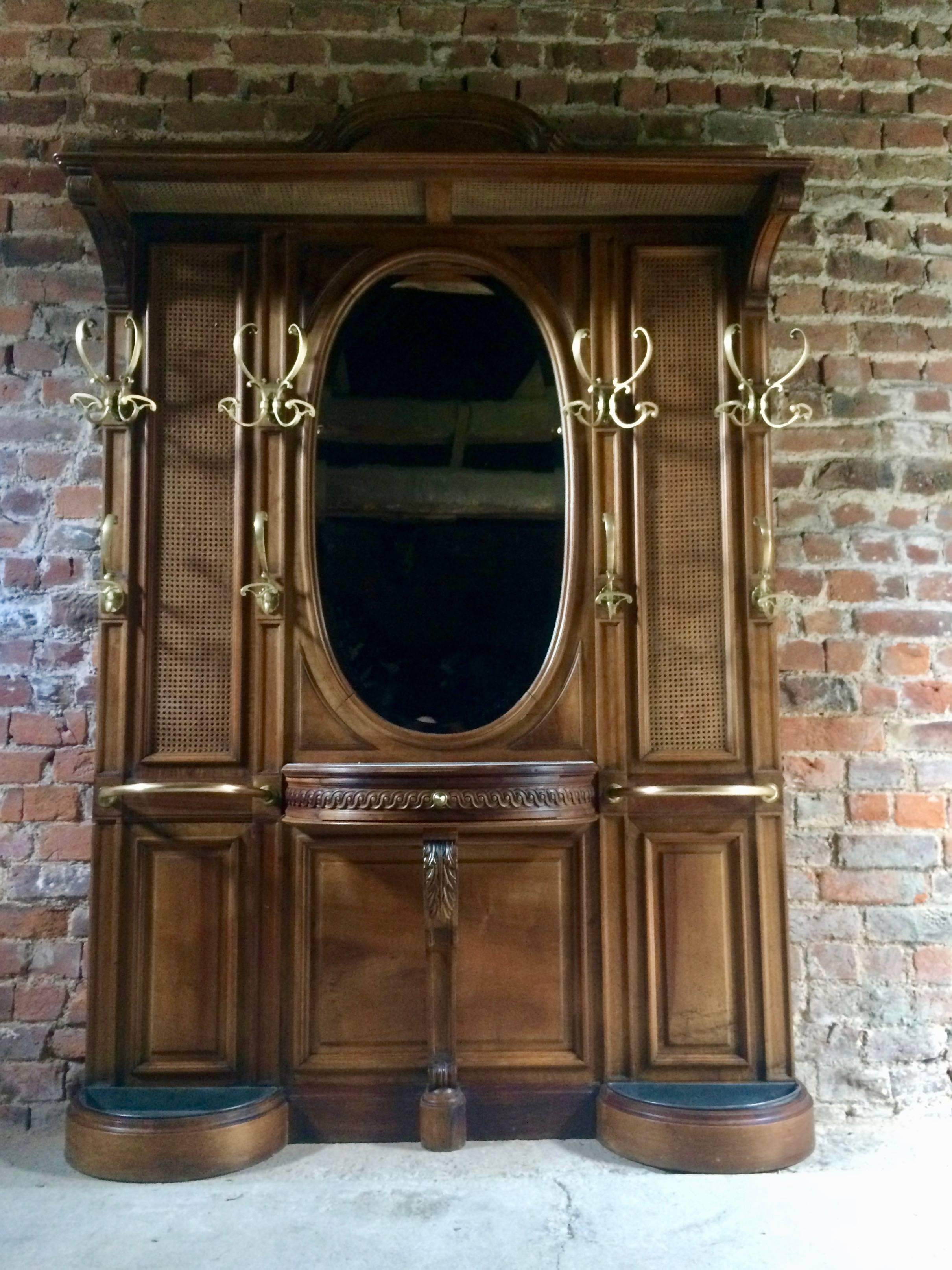 Antique French Hallstand Coat Stand Walnut 19th Century, circa 1890 In Excellent Condition In Longdon, Tewkesbury