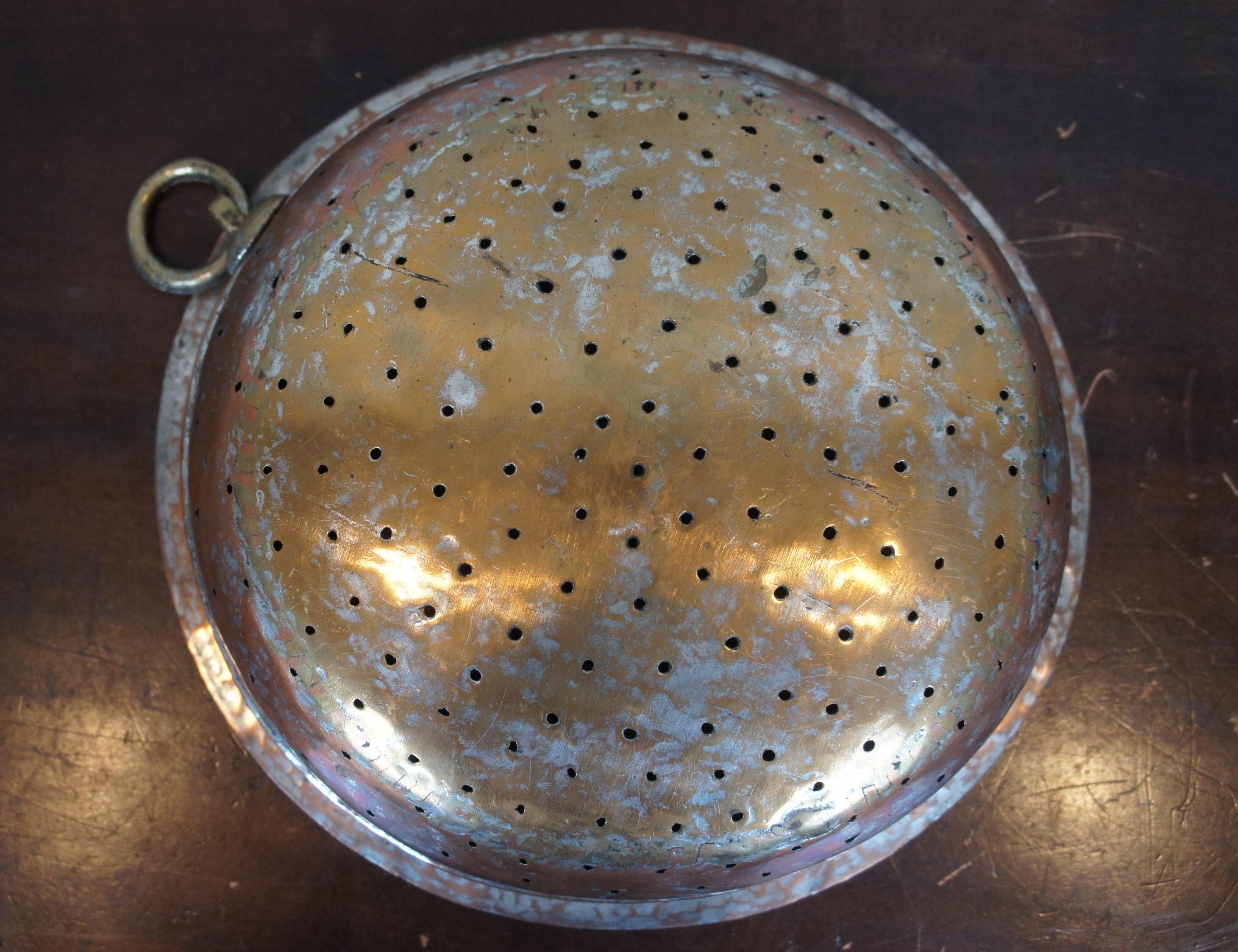 Rustic Antique French Hammered Dovetailed Copper Fruit Colander Strainer Hanging Bowl For Sale