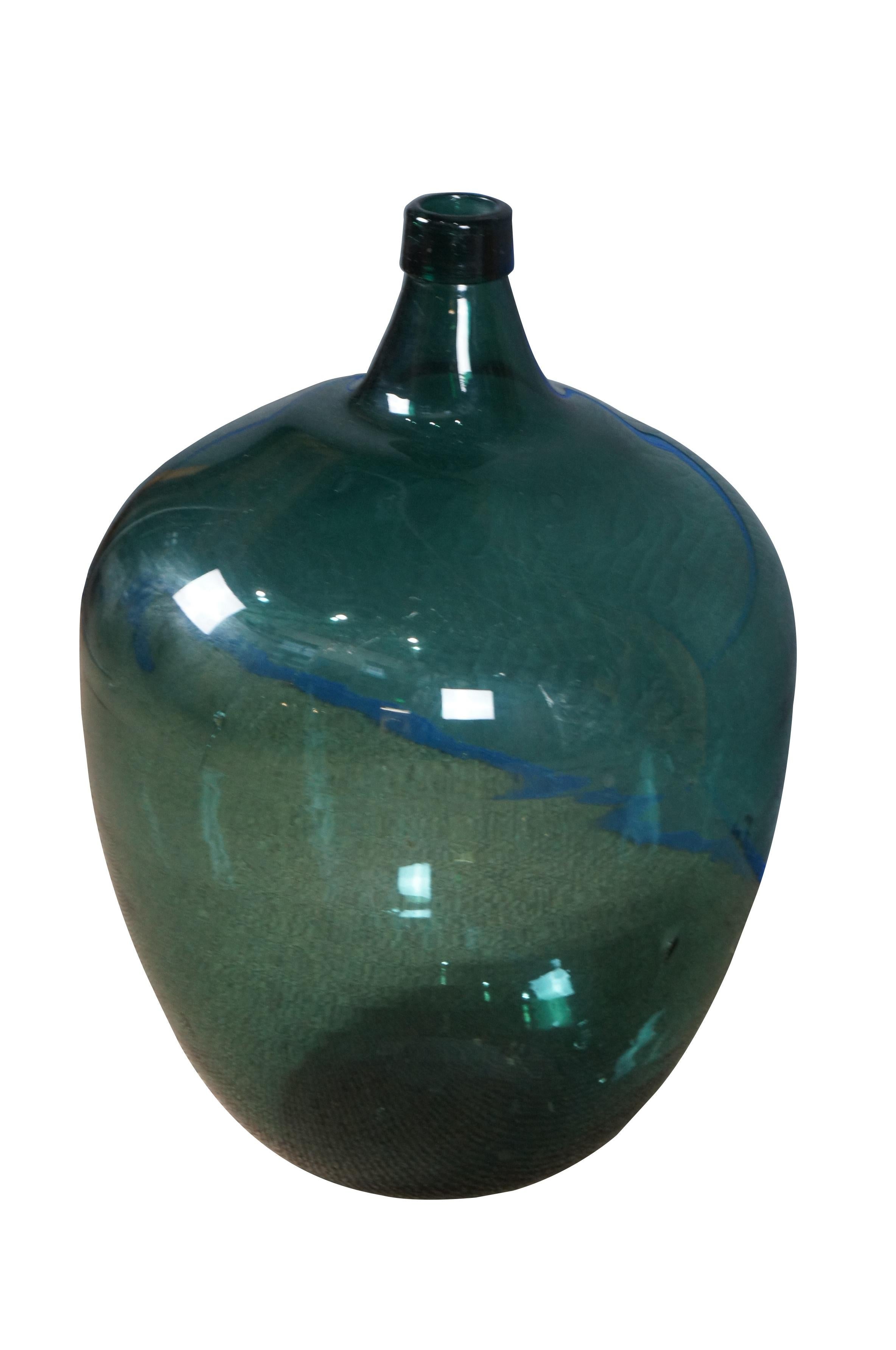 Very large antique hand blown green glass demijohn / bonbonne wine bottle or jug.

Dimensions:
18