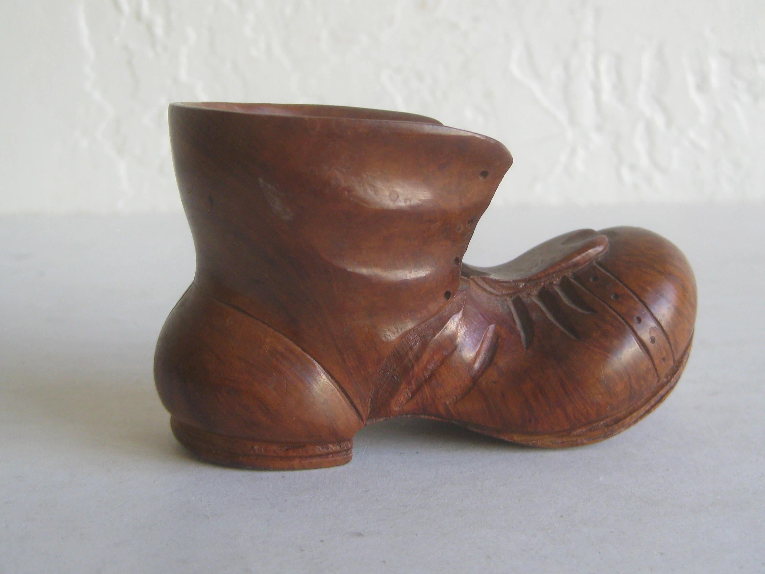 Antique French Hand Carved Burl Wood Figural Shoe Boot Pipe Holder Stand, France For Sale 2