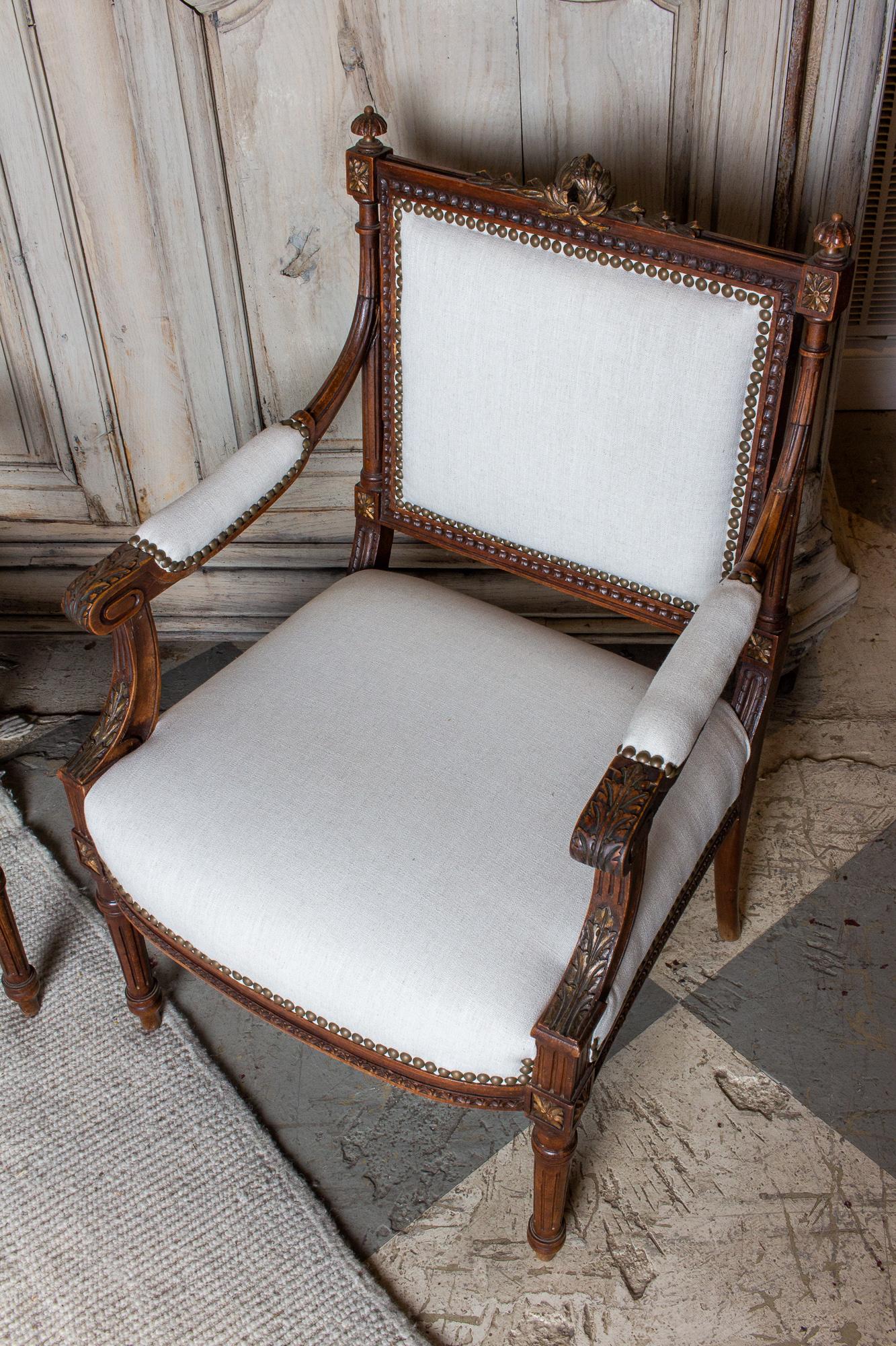 Antique French Hand-Carved Louis XVI Armchairs with Gilt Details in Linen 12