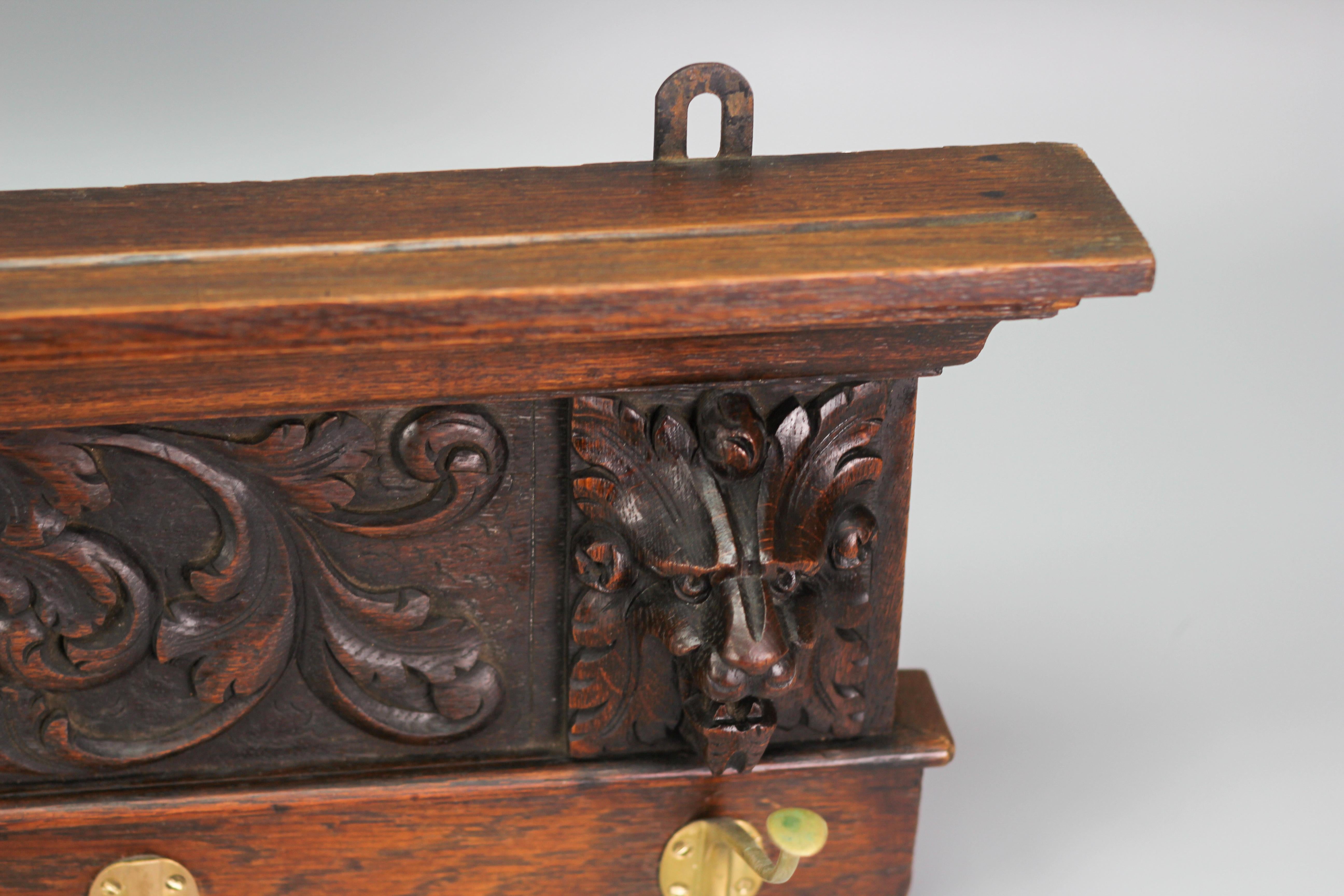 Antique French Hand-Carved Oak and Brass Wall Coat Rack with Lion Heads, 1900s For Sale 2