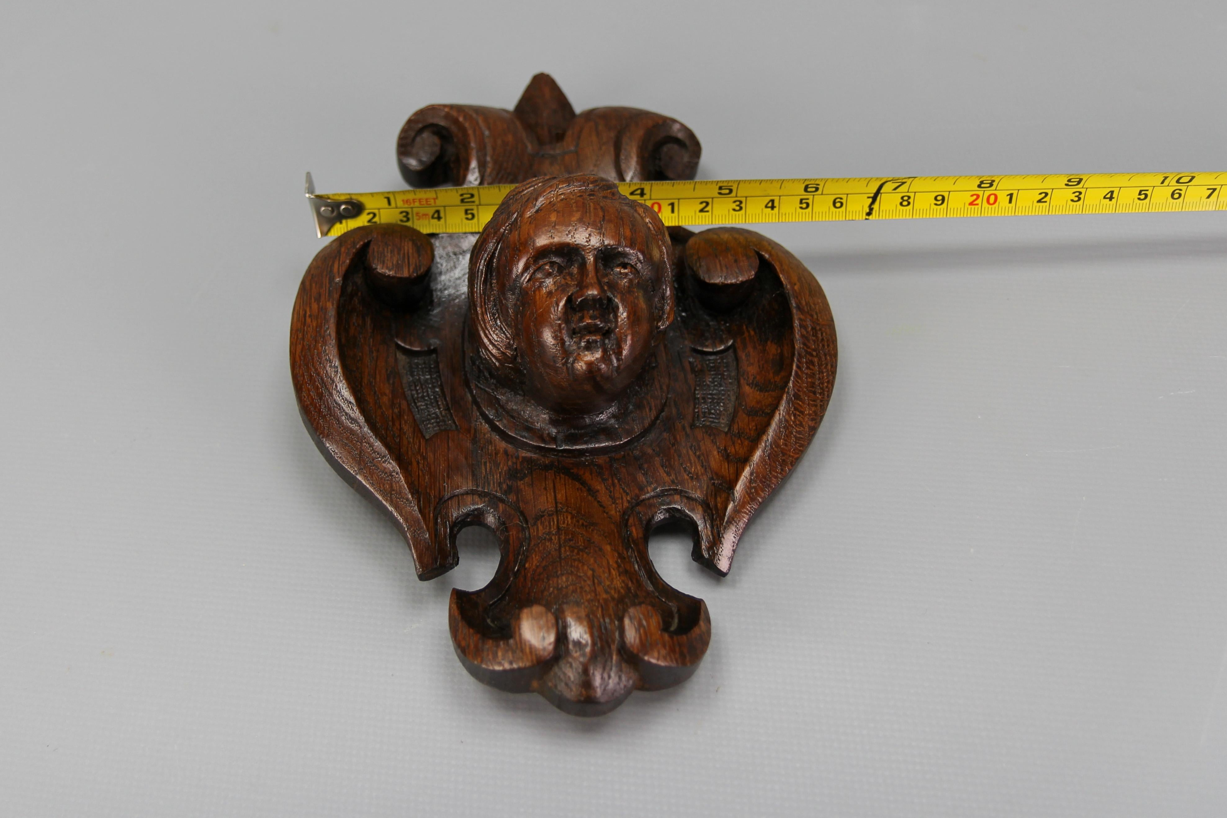Antique French Hand-Carved Oak Wood Wall Plaque with Cherub's Head, ca. 1900 For Sale 12