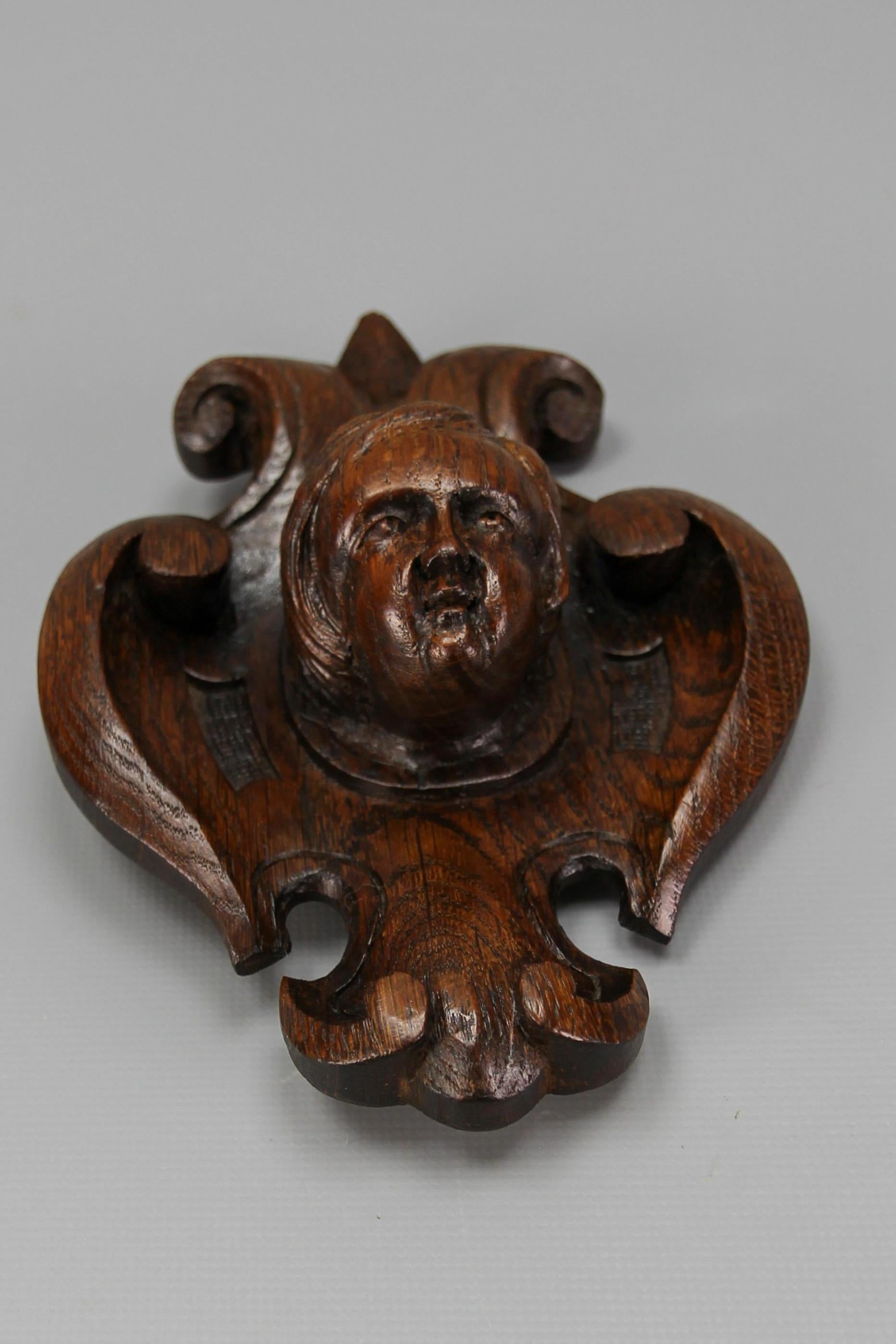 Metal Antique French Hand-Carved Oak Wood Wall Plaque with Cherub's Head, ca. 1900 For Sale