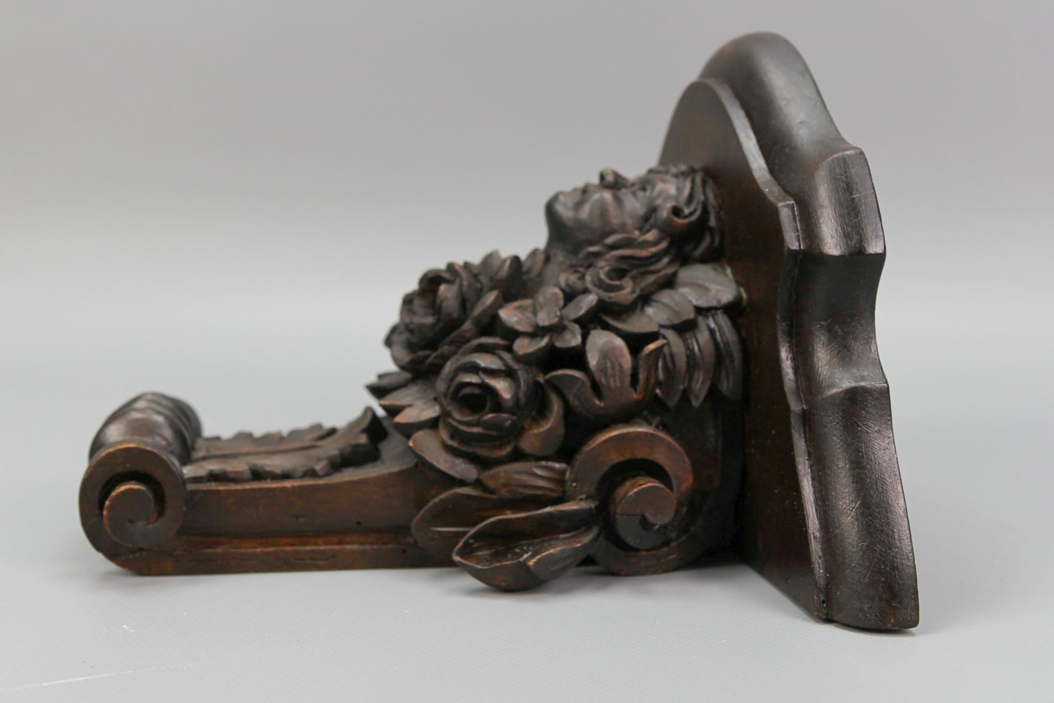 Antique French Hand Carved Wood Wall Bracket Shelf with Flowers and Face For Sale 11