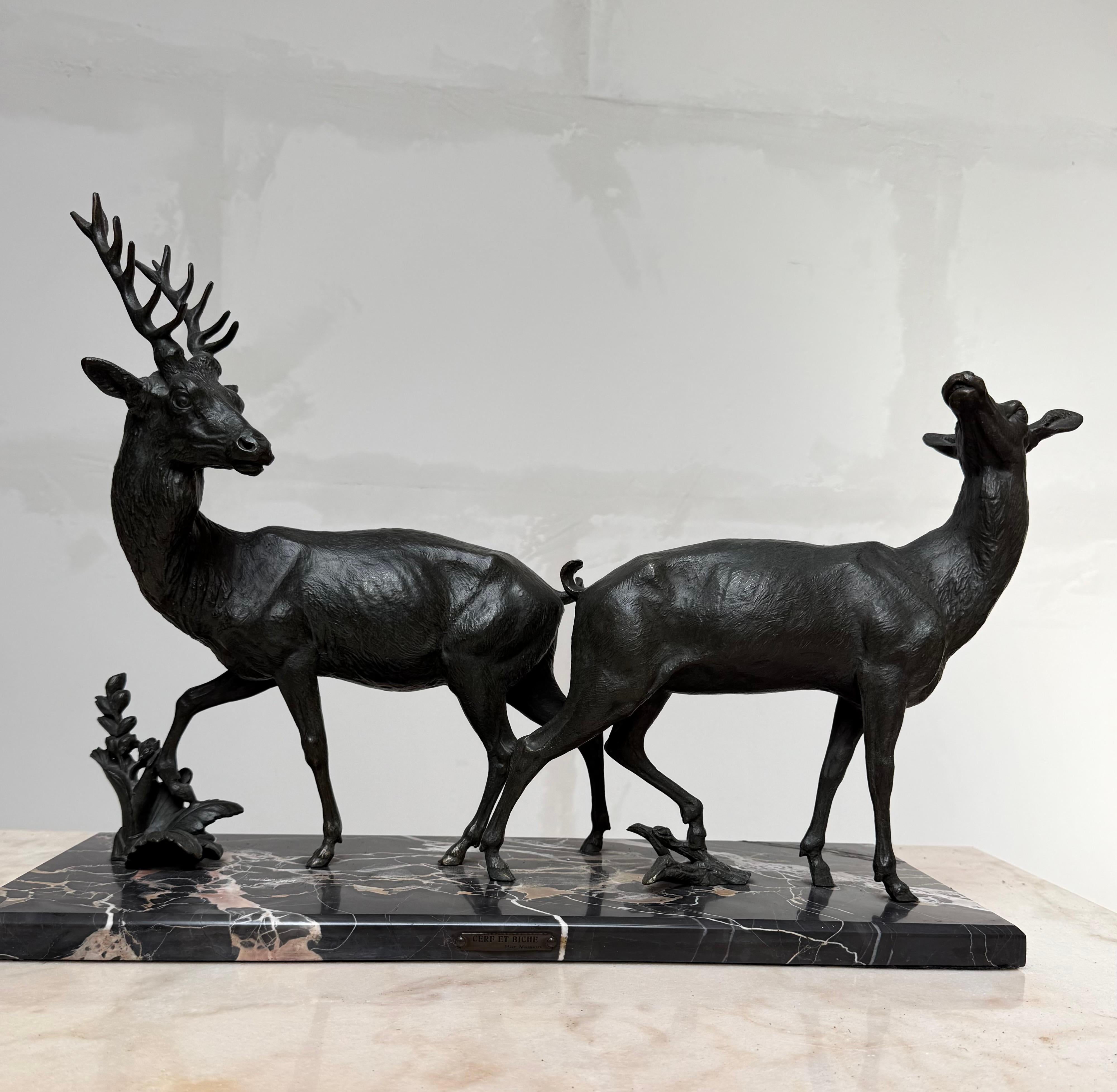 Scultura francese senza tempo in bronzo 
