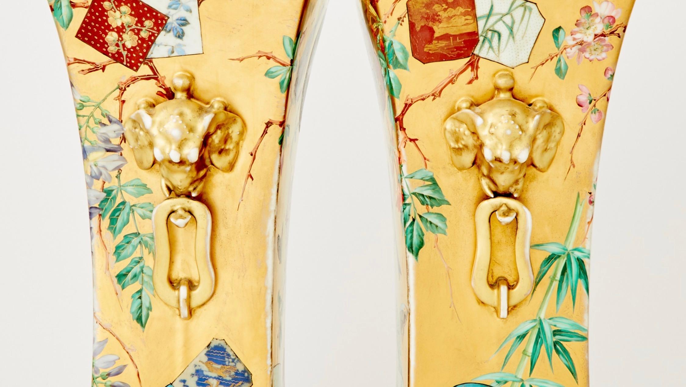 Vases décoratifs français anciens peints à la main au design d'inspiration japonaise en vente 3