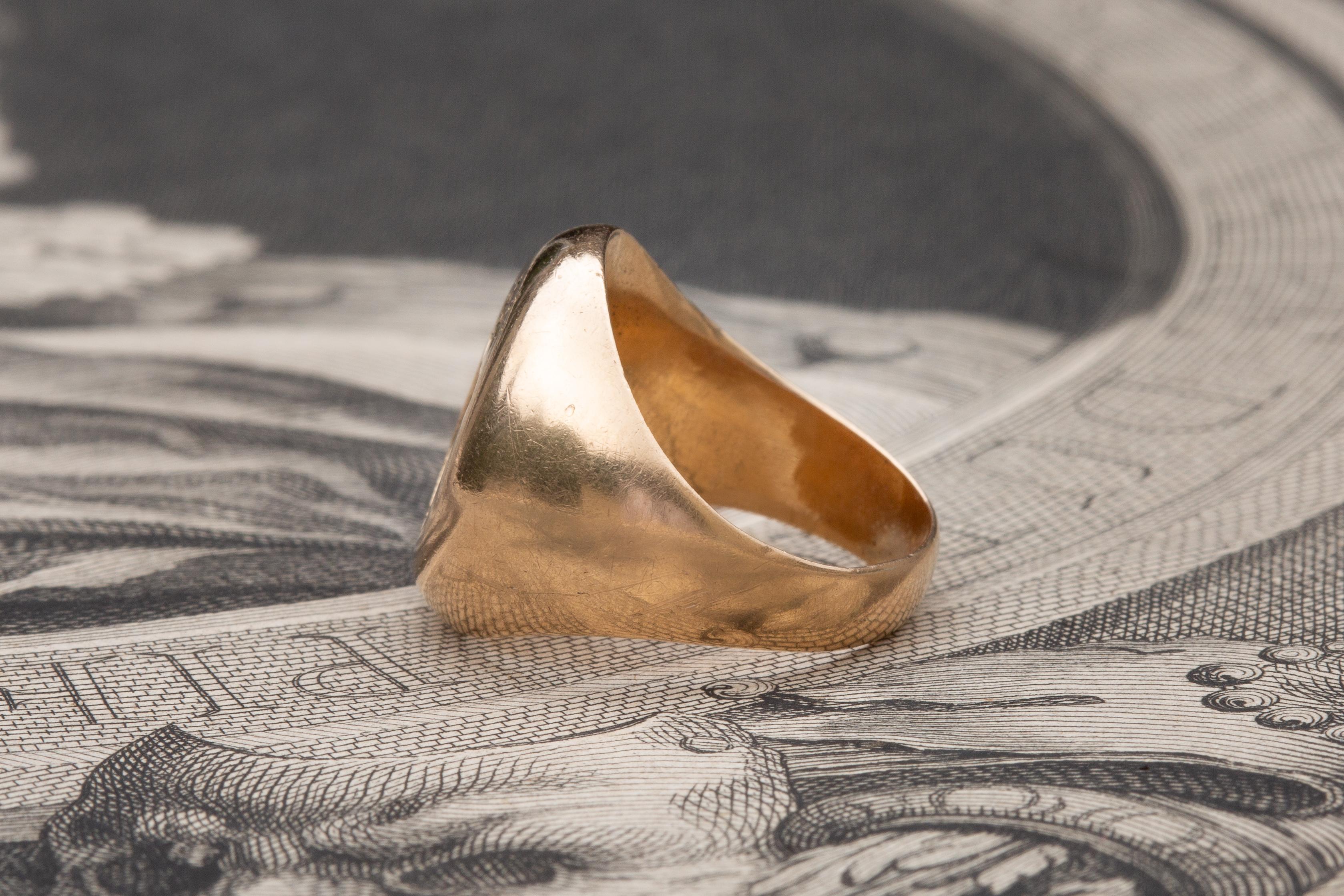 Antiker antiker französischer schwerer 18 Karat Gold Wappen Intaglio Siegelring viktorianisch im Zustand „Hervorragend“ in London, GB