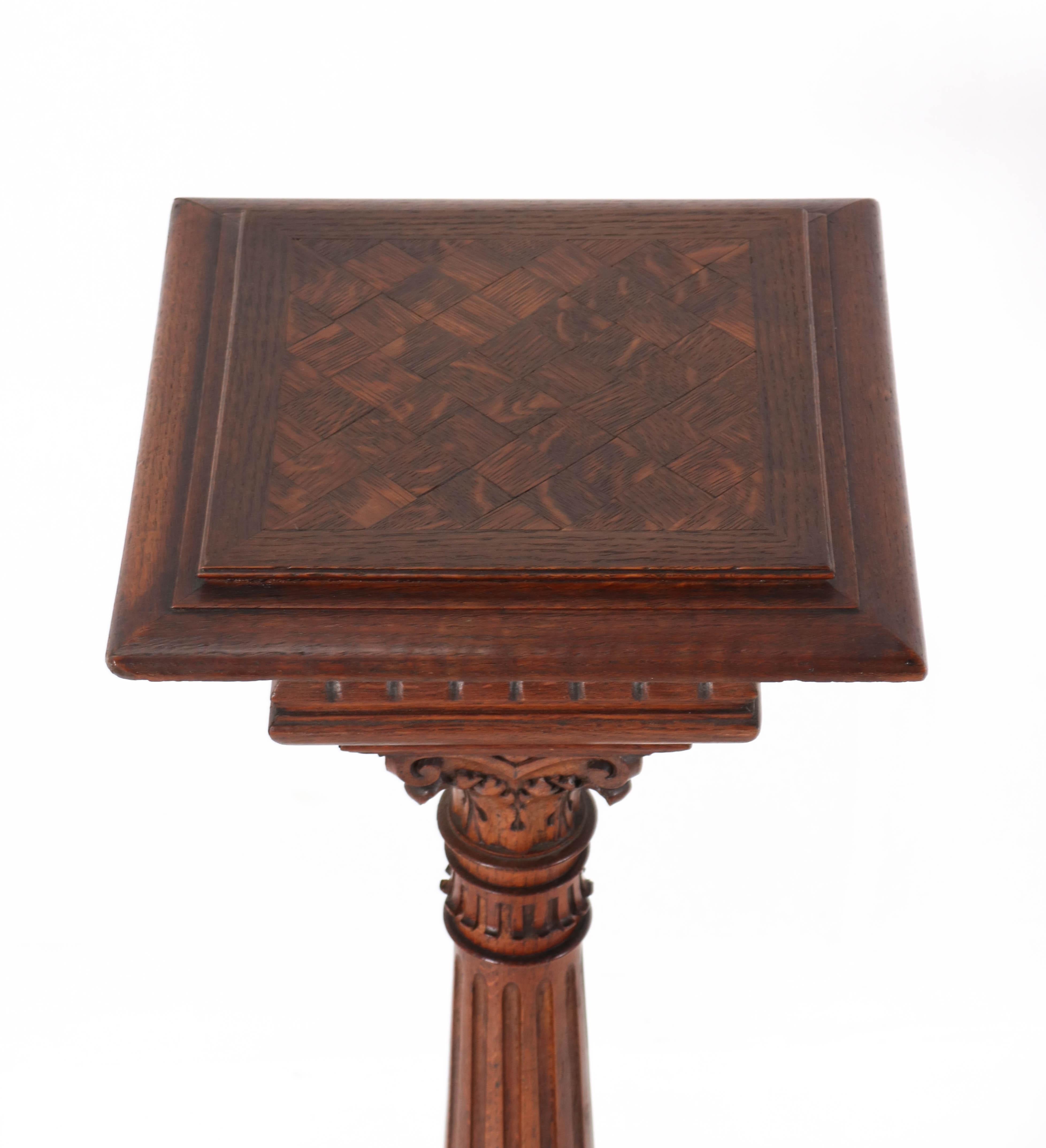 Ancienne table à piédestal française en chêne sculpté Henri II, années 1900 en vente 3