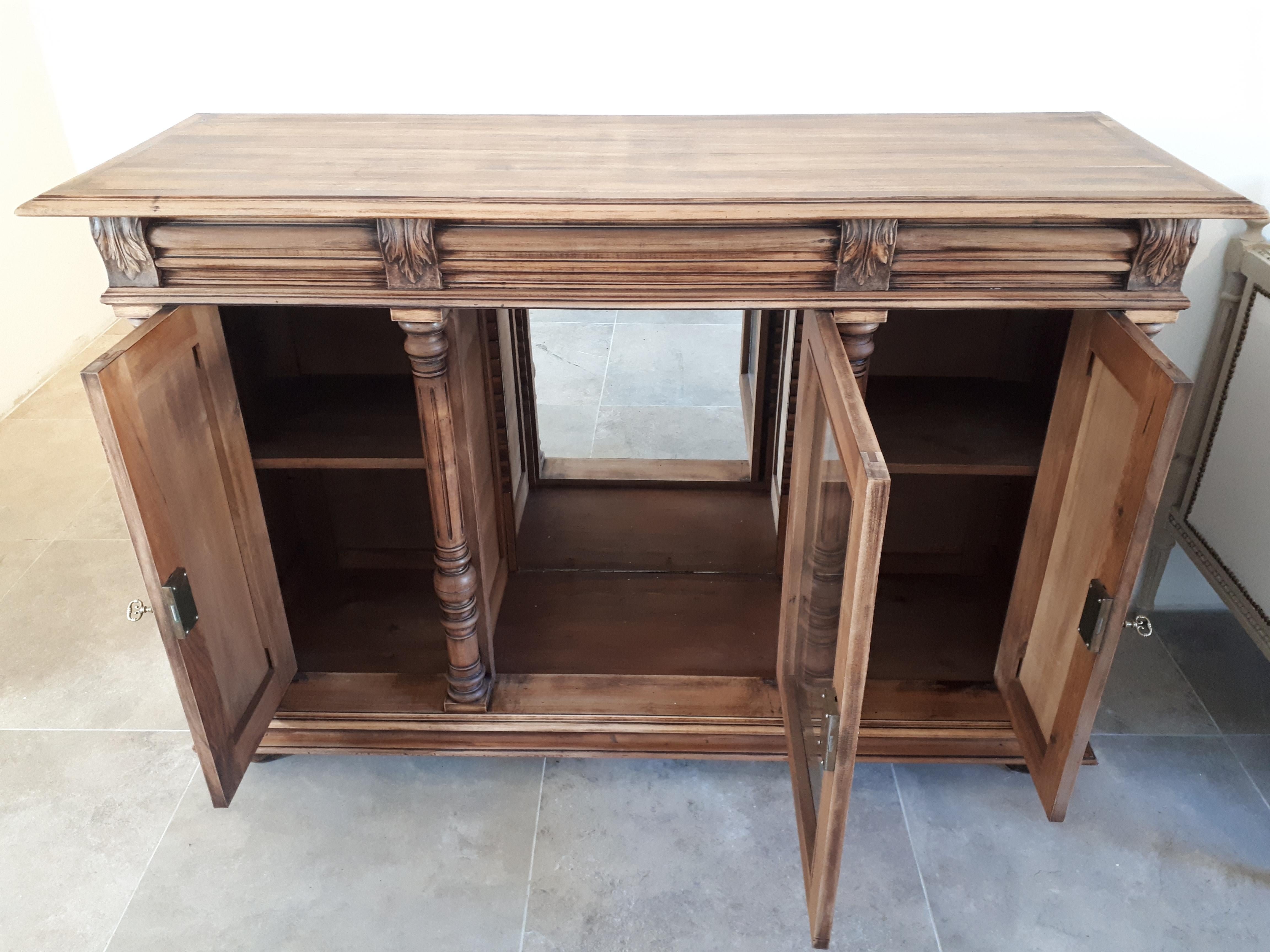 Antique French Henri II Style Buffet In Good Condition In Senonches, Centre-Val de Loire