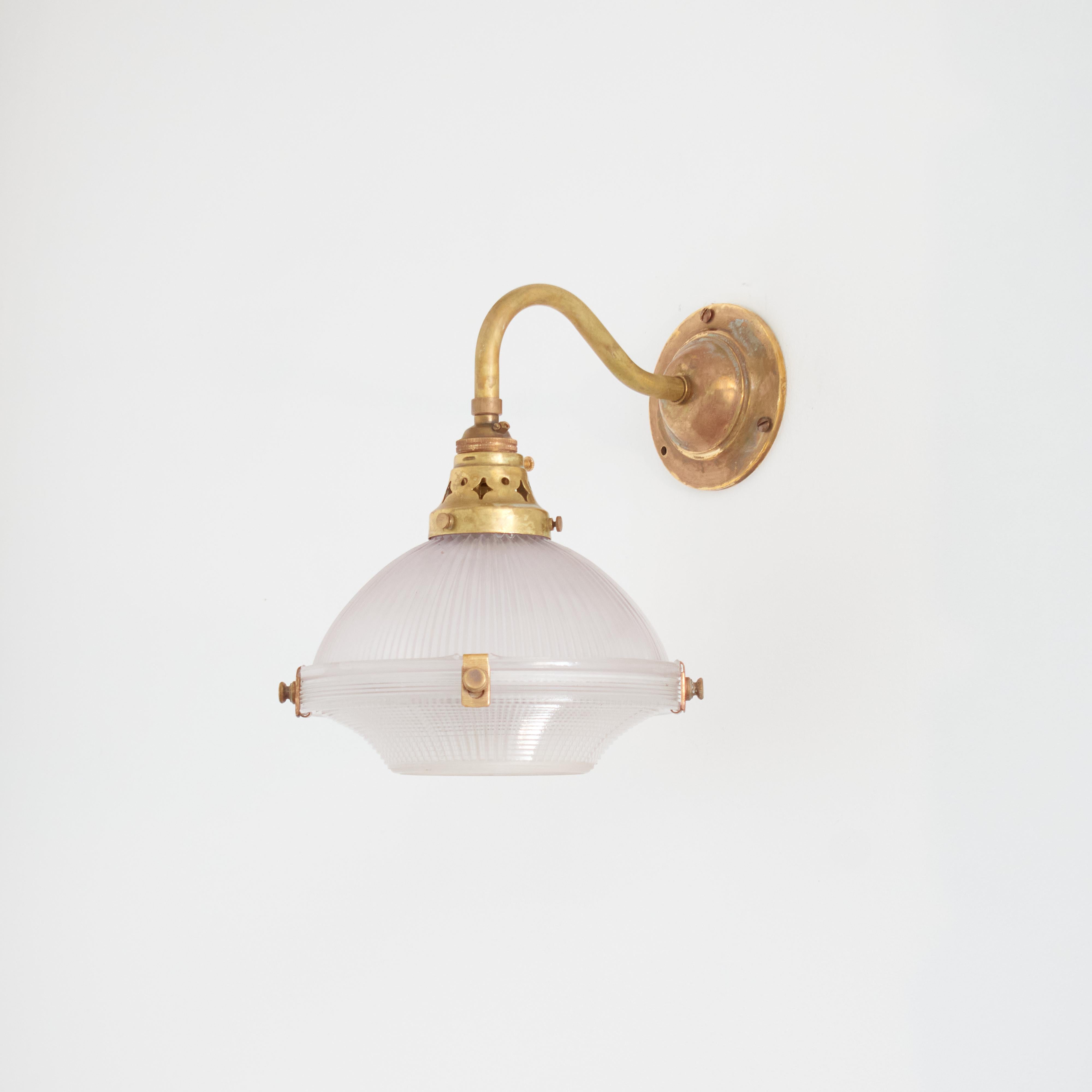 Antique Reclaimed Glass Holophane Wall Light – F

An original elliptical shaped glass prismatic light shade which looks great both lit and unlit, it can be positioned to project light onto the wall or project light into the room. The light has