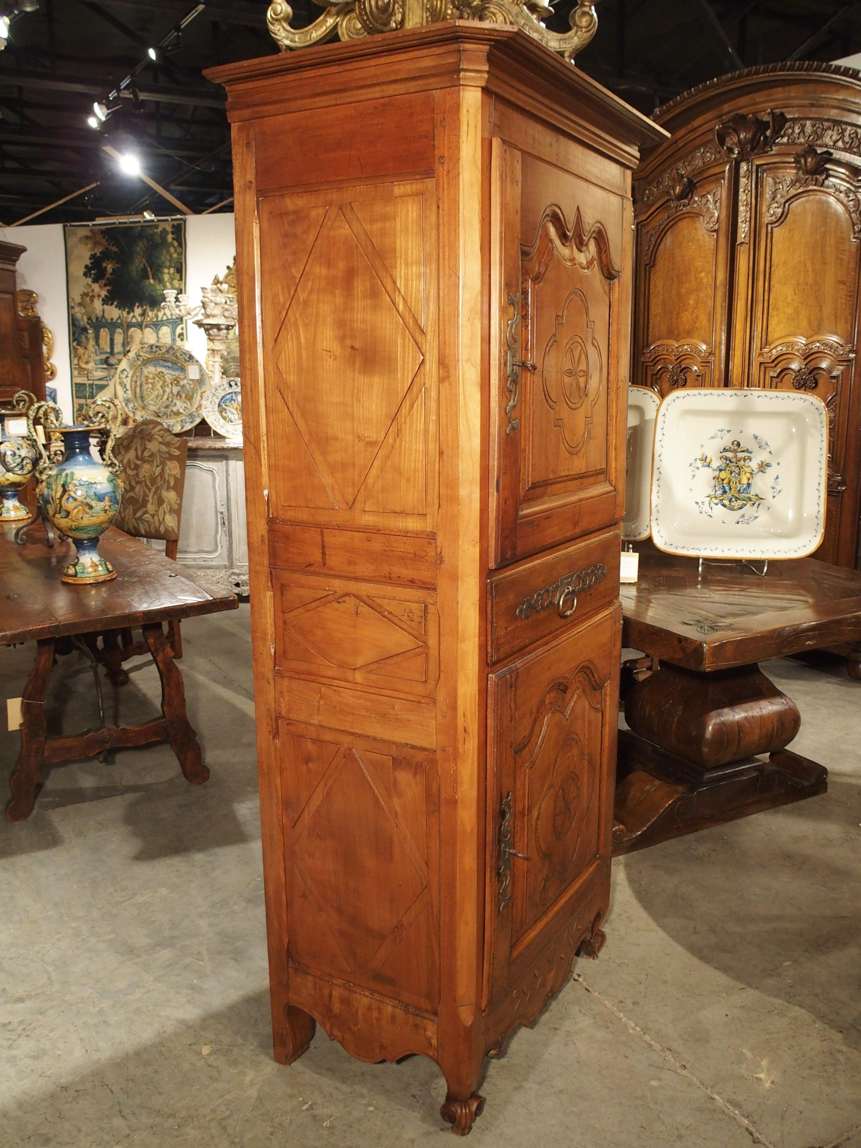 Antique French Homme Debout Cabinet in Carved Cherrywood, 19th Century 4