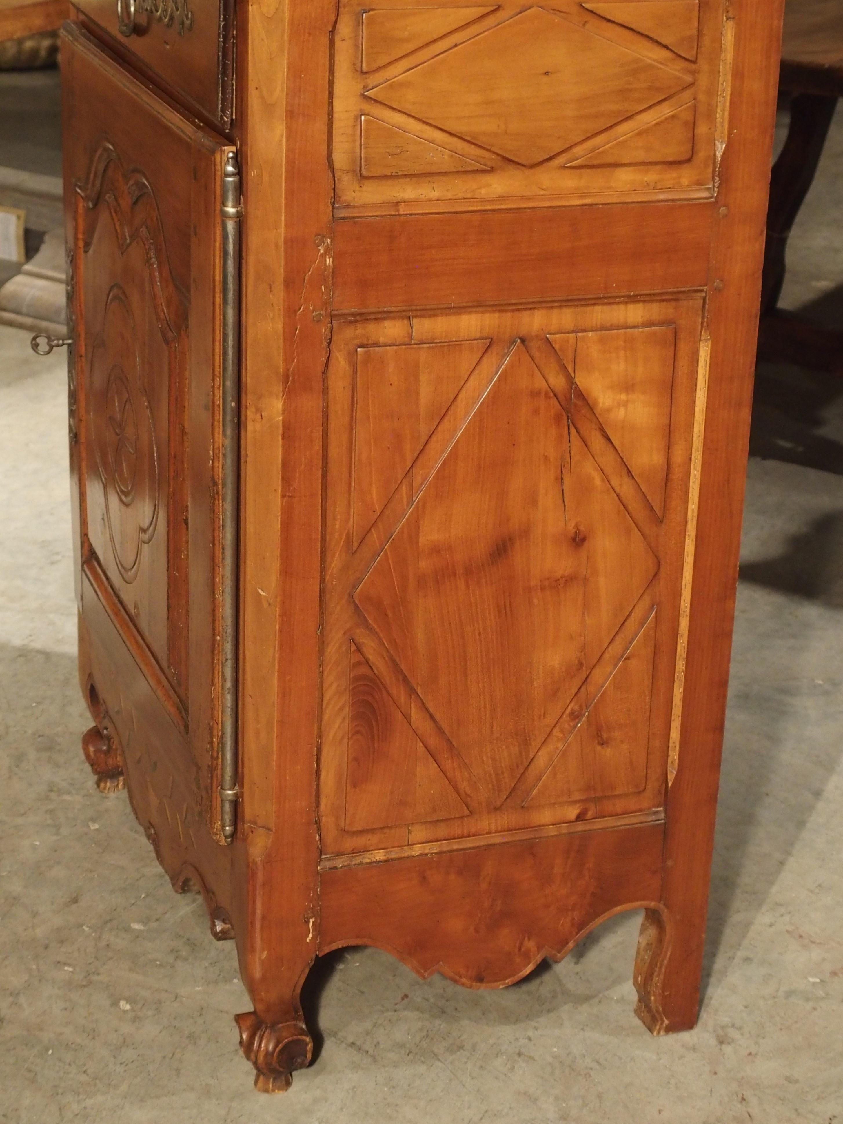 Antique French Homme Debout Cabinet in Carved Cherrywood, 19th Century 9
