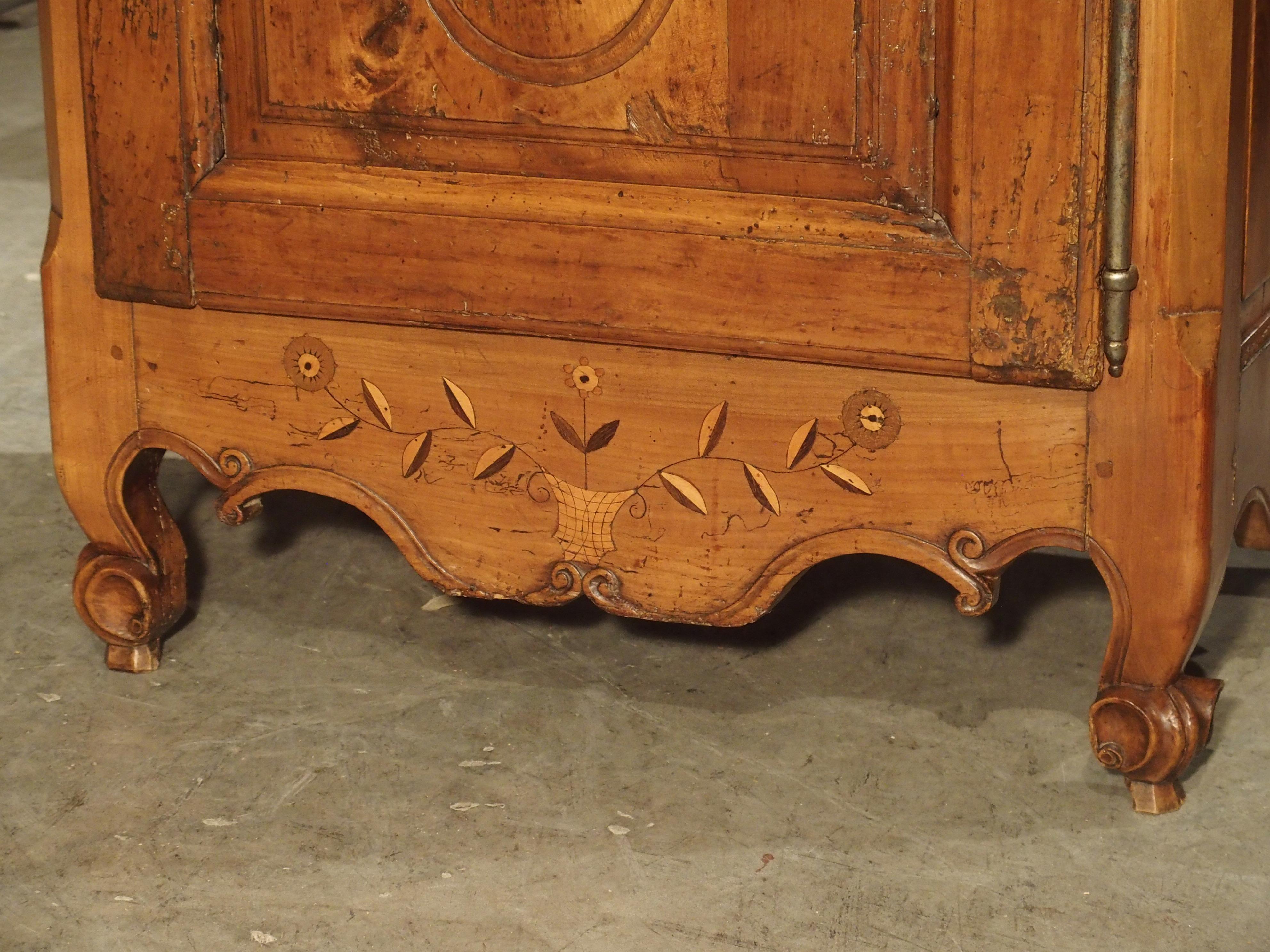 Antique French Homme Debout Cabinet in Carved Cherrywood, 19th Century 10