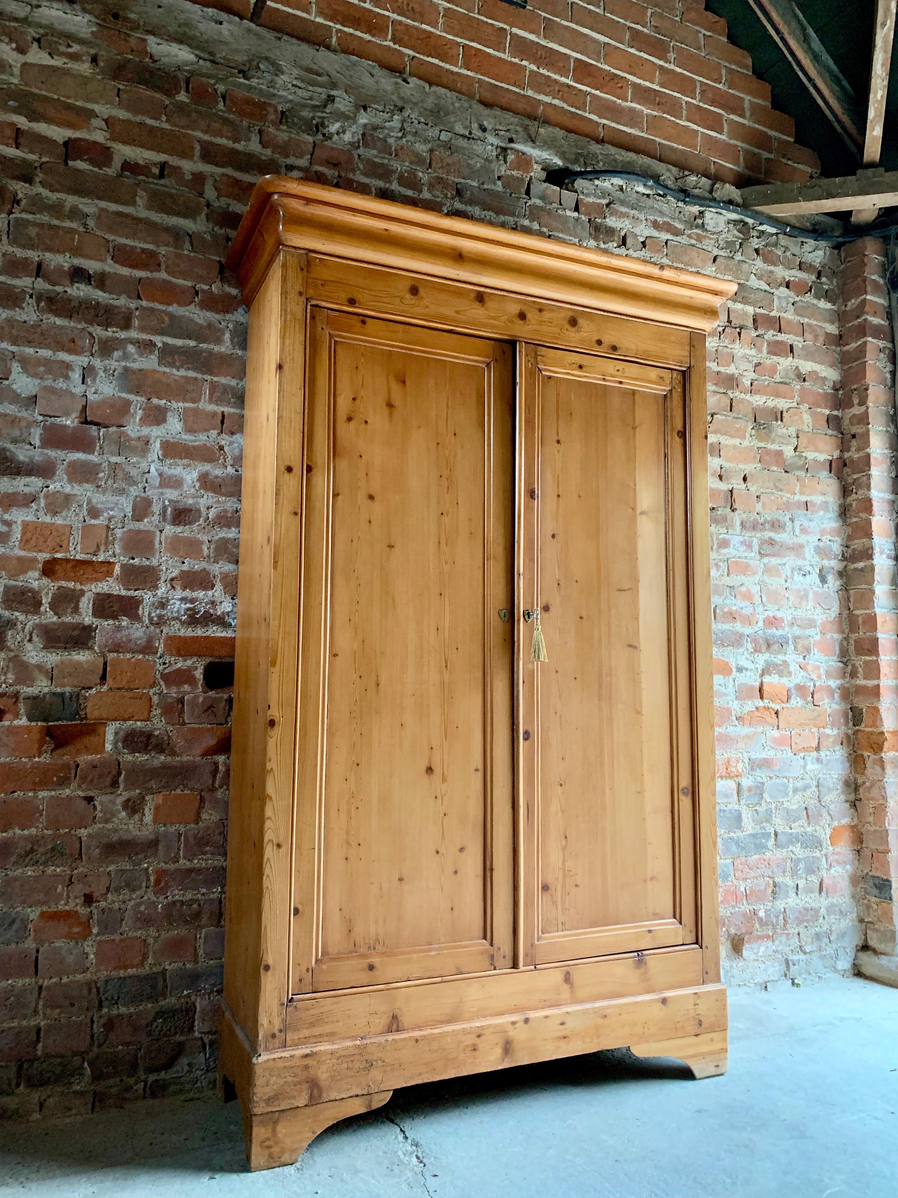 Antique French Housekeepers Cupboard Stripped Pine Two-Door, circa 1890 3