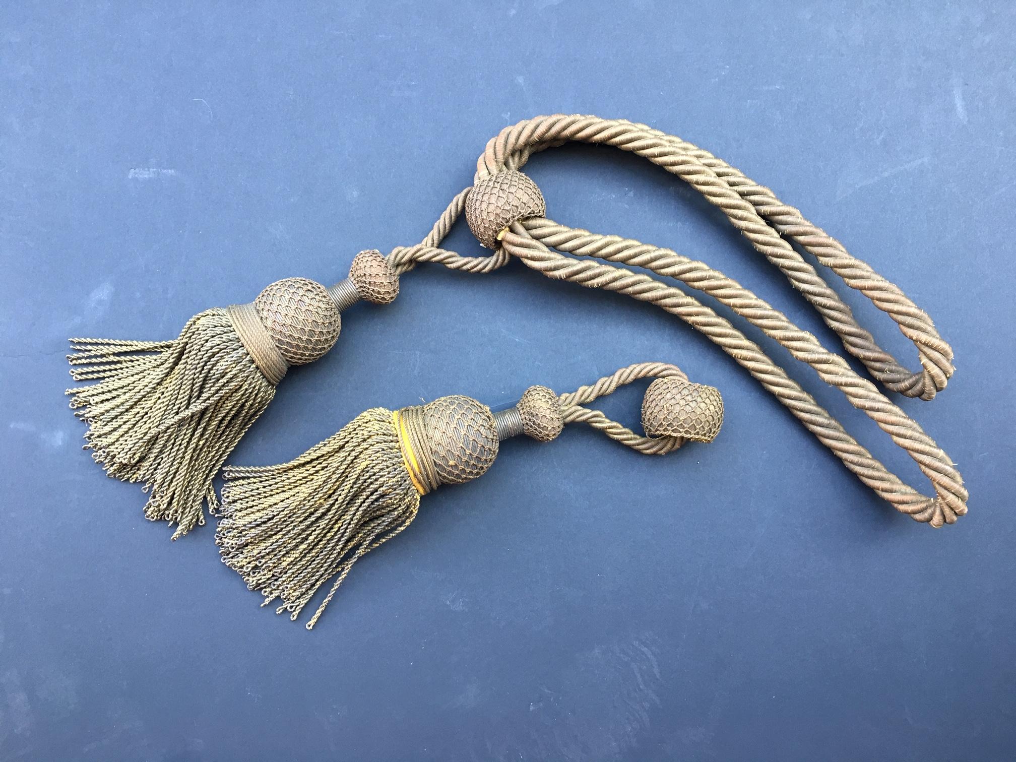Hand-Woven Antique French Huge Museal Metallic Gold Bullion Baroque Tassel For Sale
