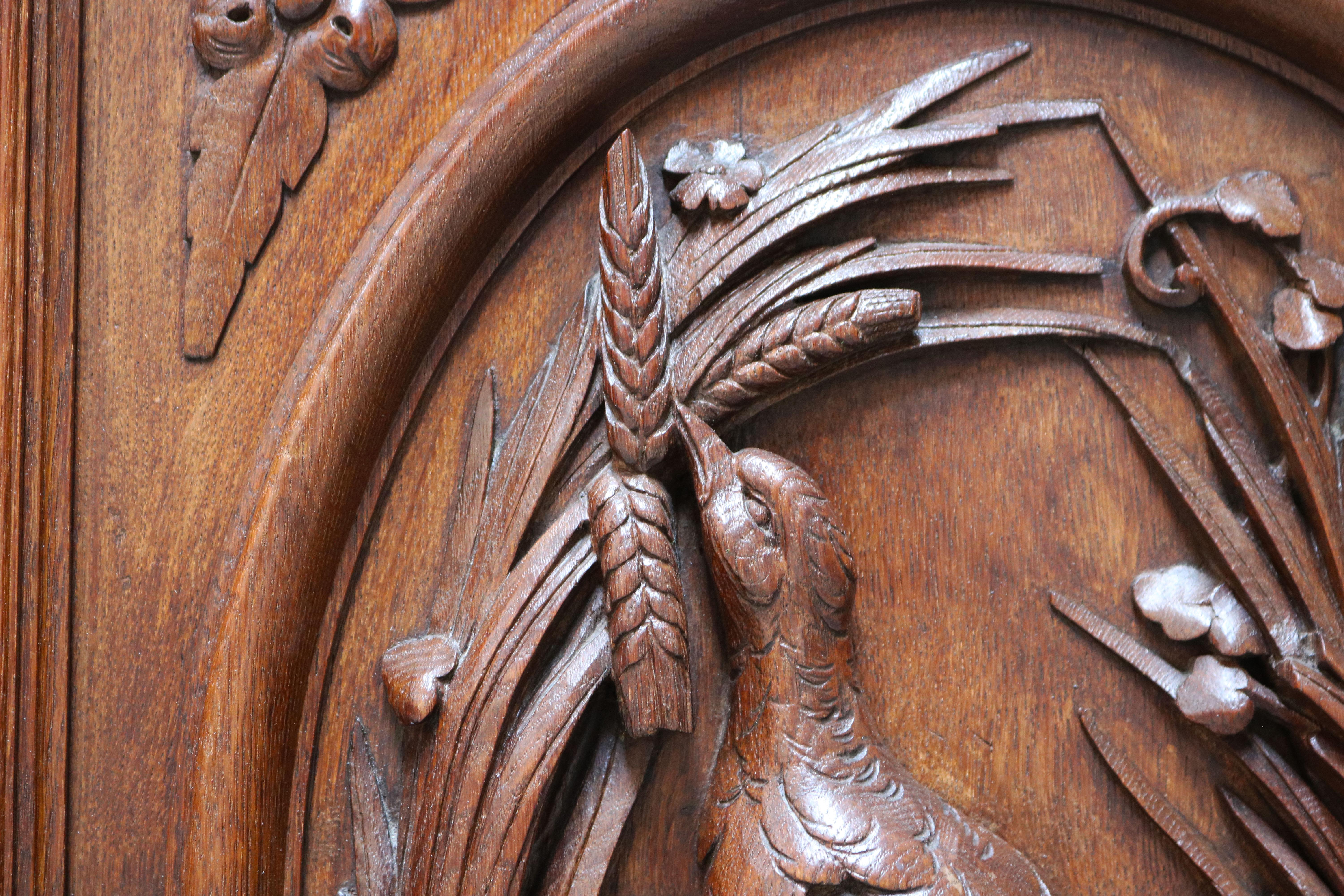 Antique French Hunt Cabinet / Bookcase Barley Twist Renaissance Revival Buffet in vendita 2