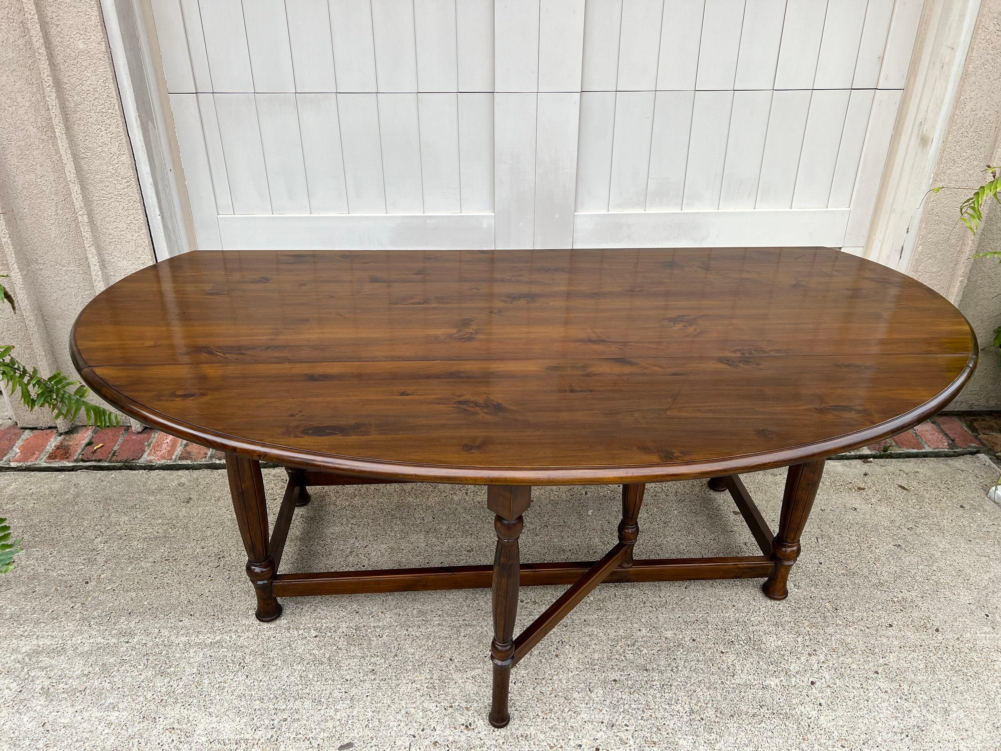 Antique French Hunt Wake Dining Table Drop Leaf Gate Leg Console Table c1920 In Good Condition In Shreveport, LA