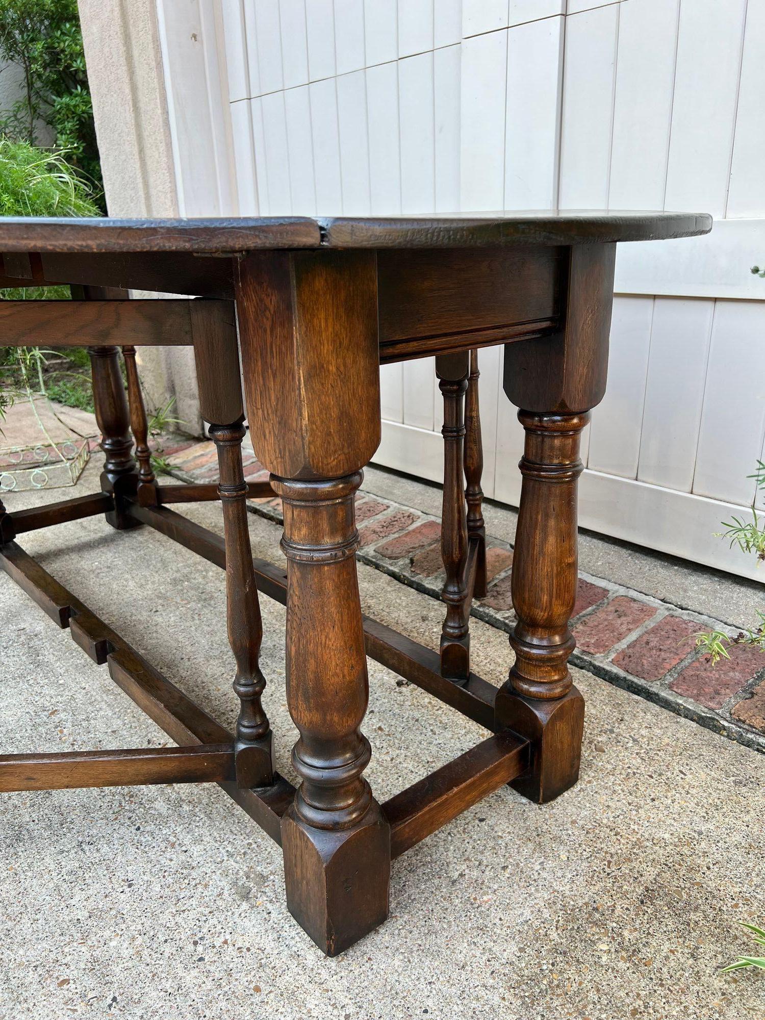 Antique French Hunt Wake Dining Table Oak Drop Leaf Gate Leg Console Sofa c1900 im Angebot 12