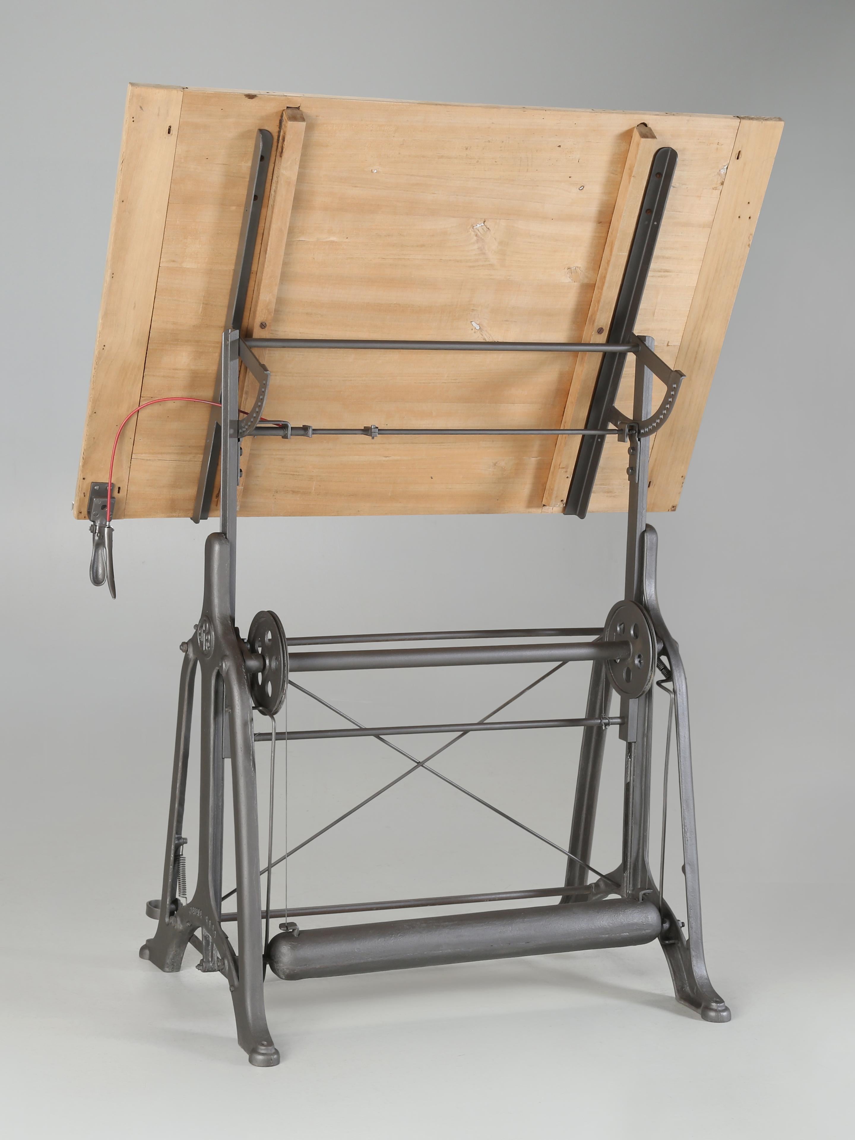 Antique French Industrial Mechanical Architect's Drafting Table in Cast Iron 10